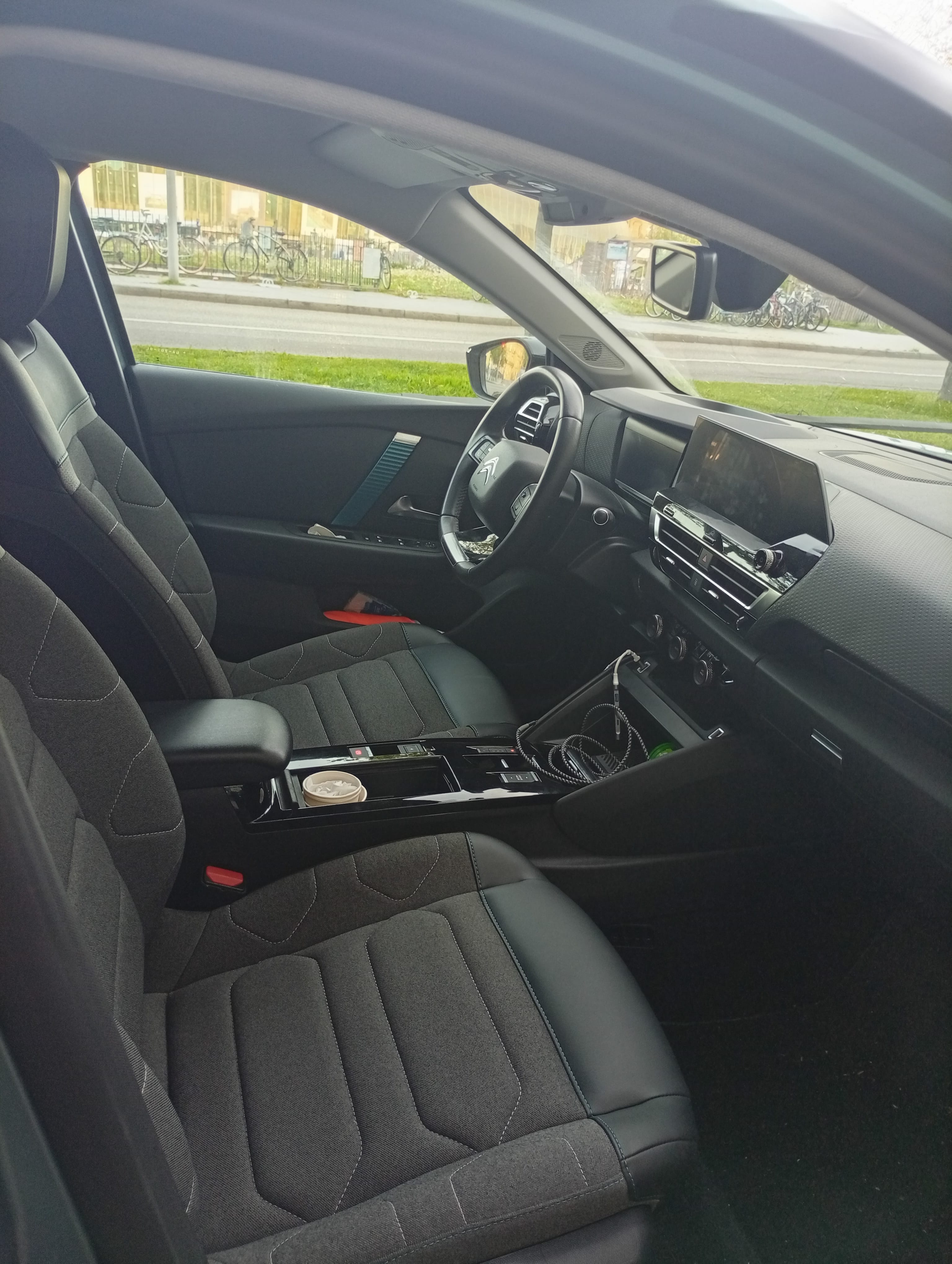 Citroen ë-C4 avec GPS