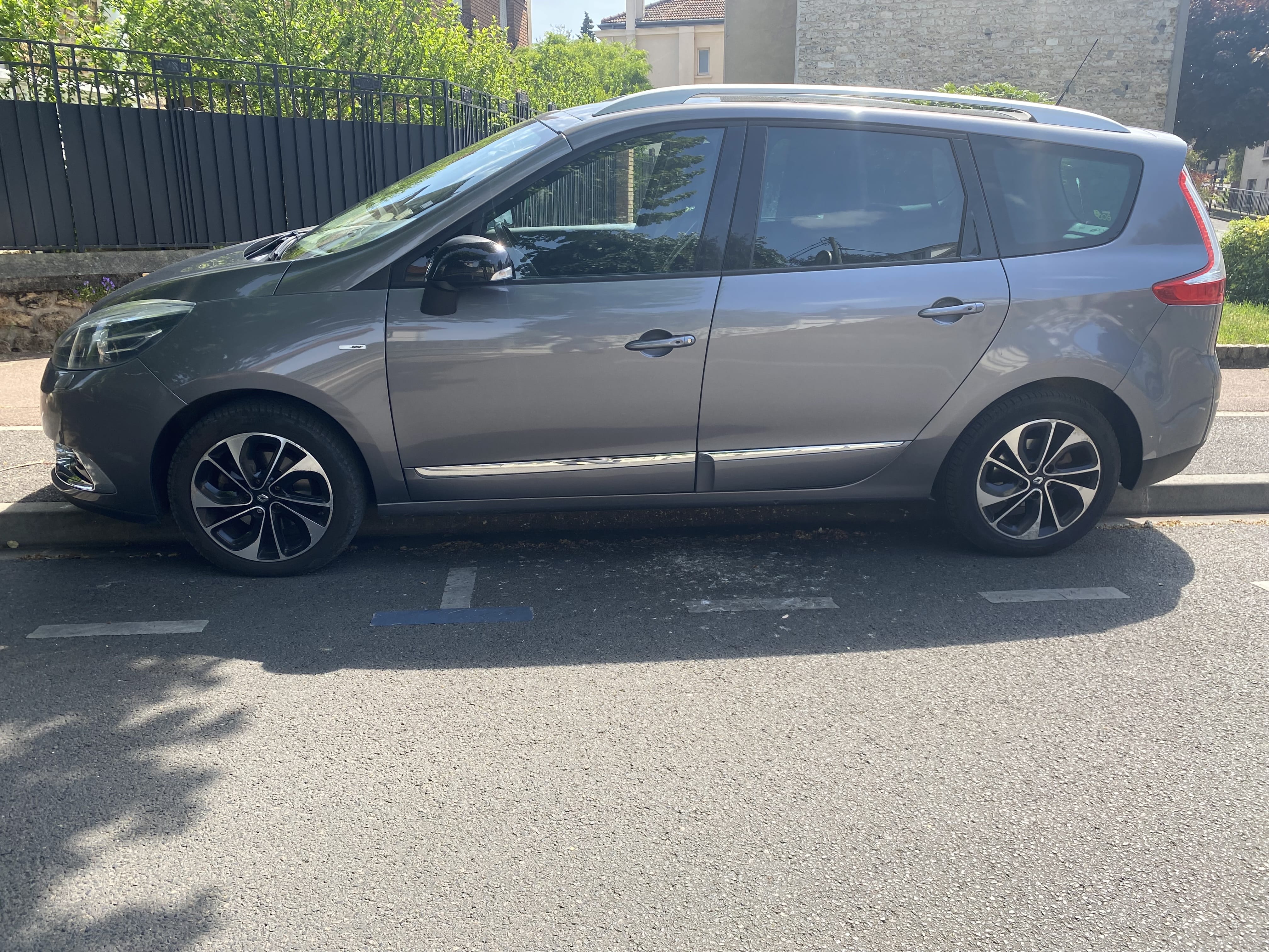 Renault Scenic avec Climatisation
