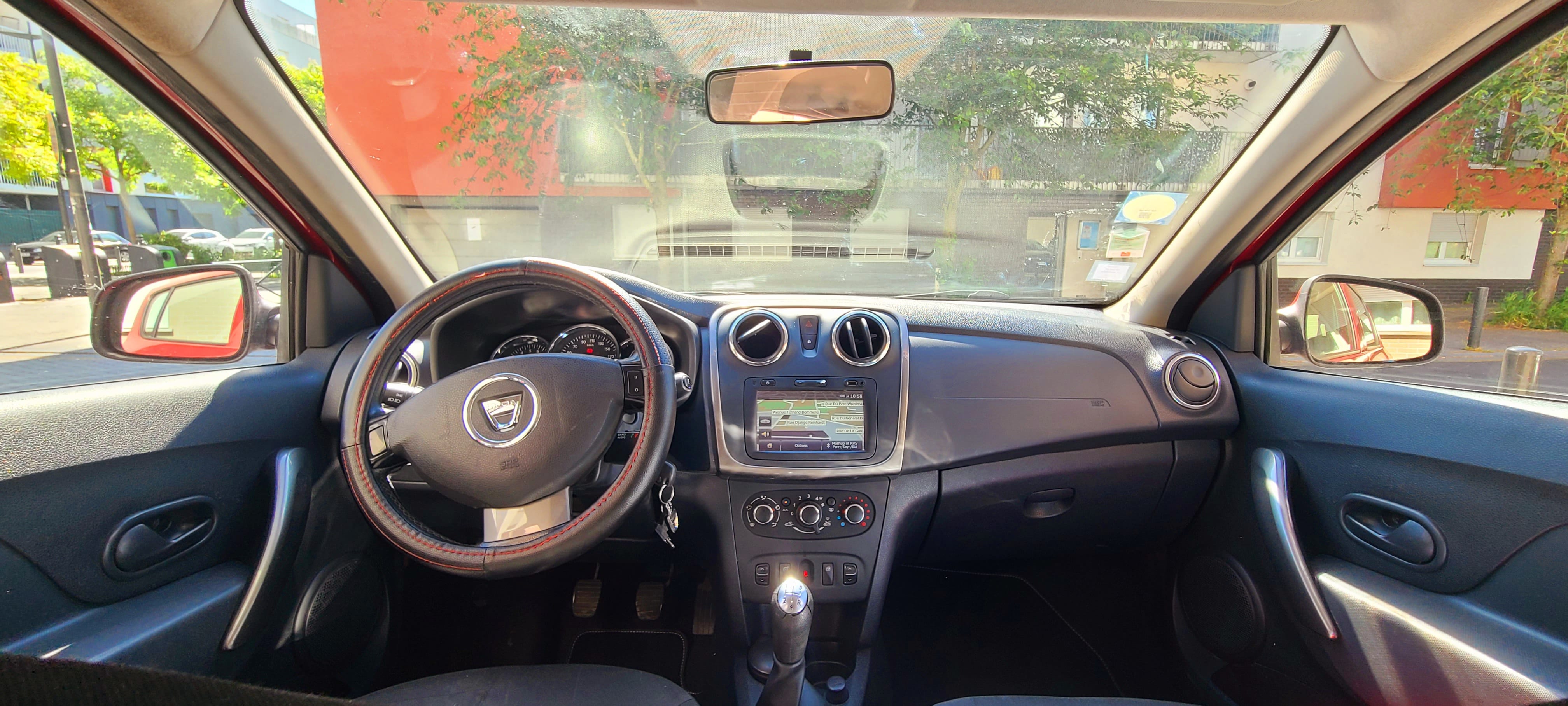 Dacia Sandero Stepway avec GPS