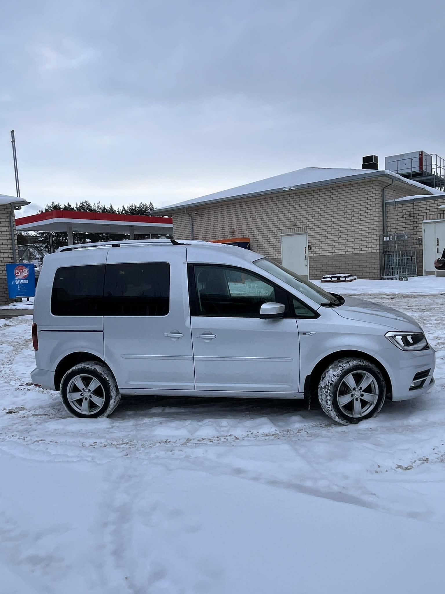 Volkswagen Caddy 2.0 TDI, 150hk, 4x4, automat med Aircondition