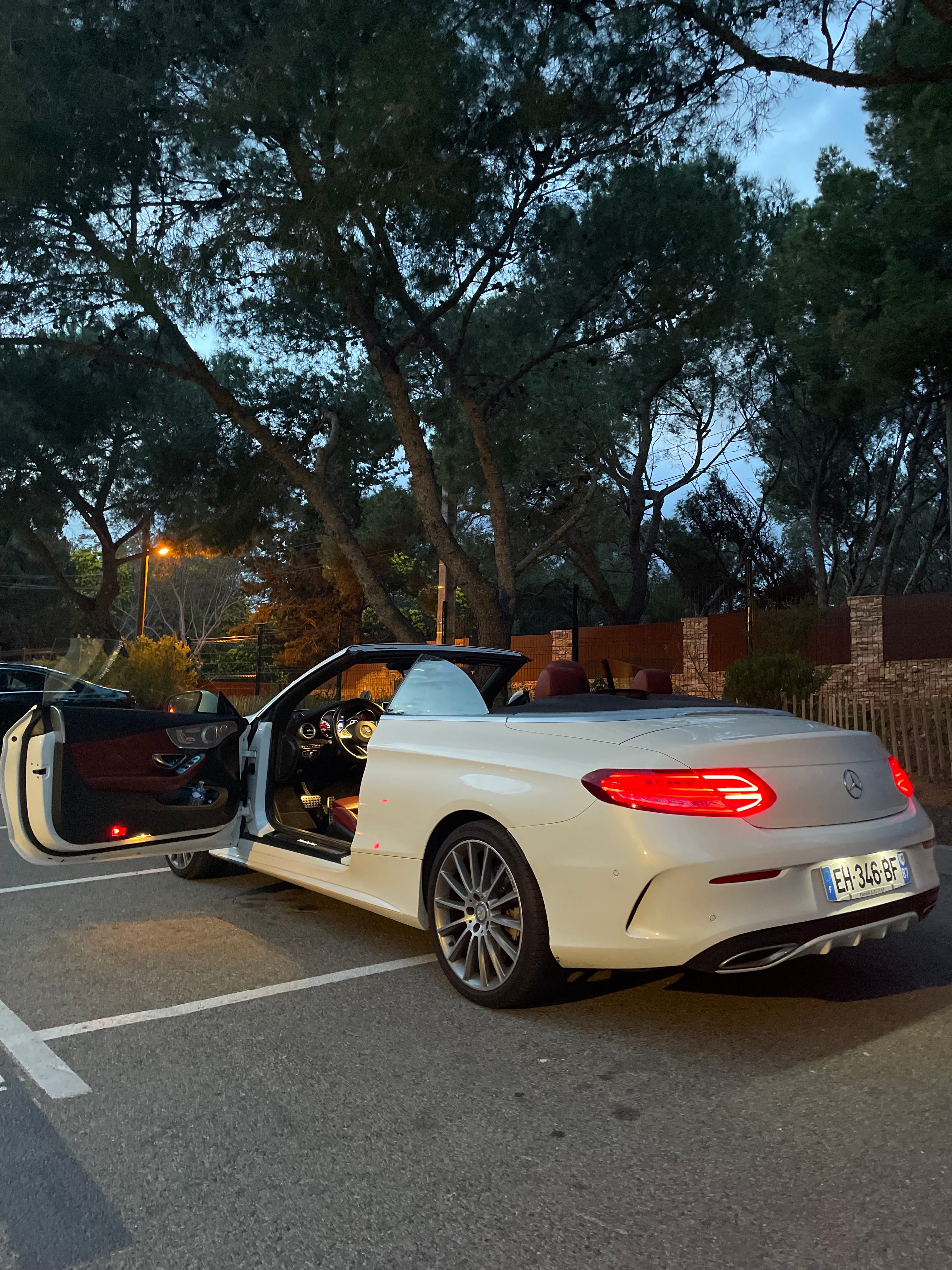 Mercedes-Benz Classe C Cabriolet avec GPS