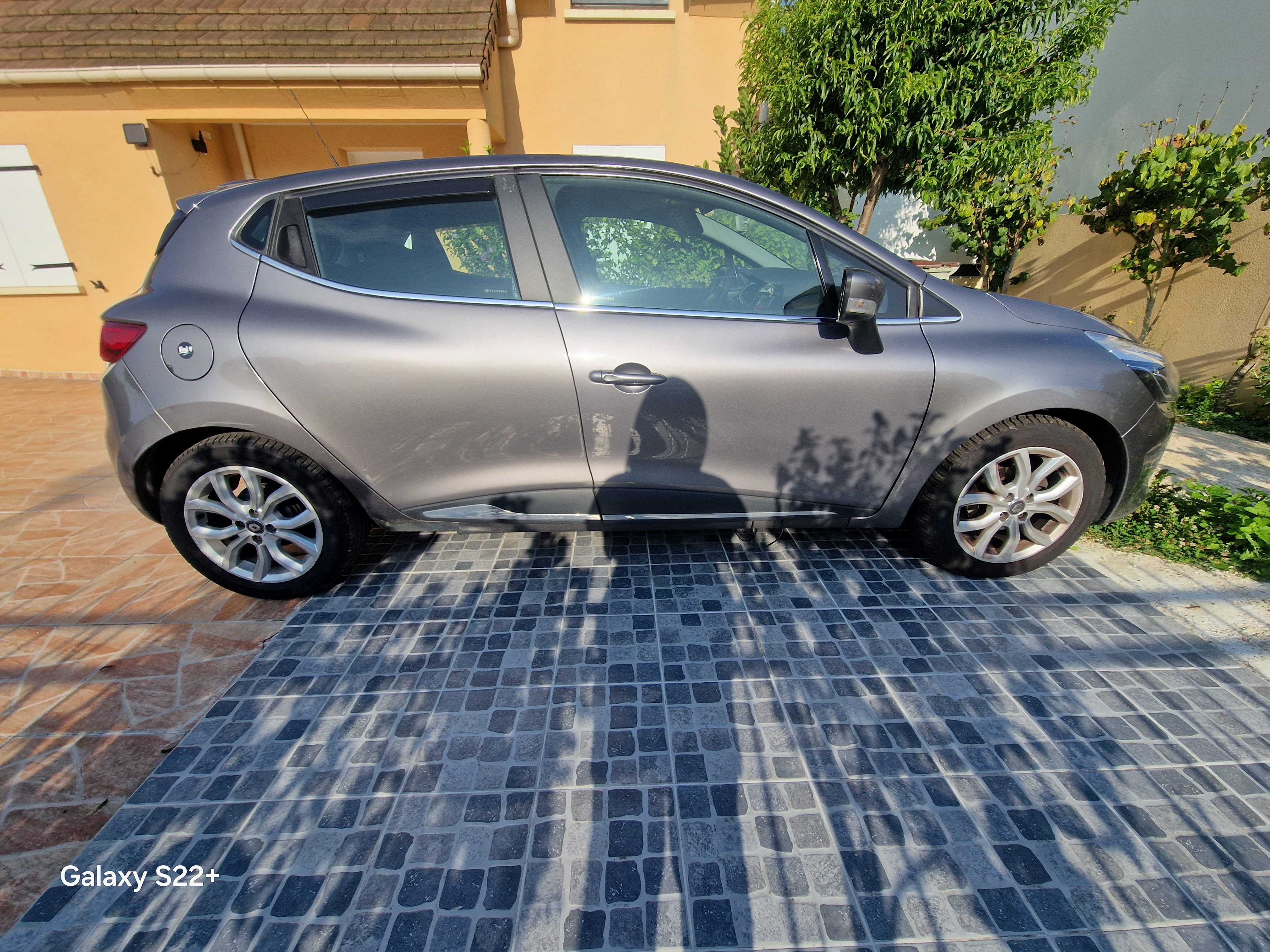 Renault Clio avec Régulateur de vitesse