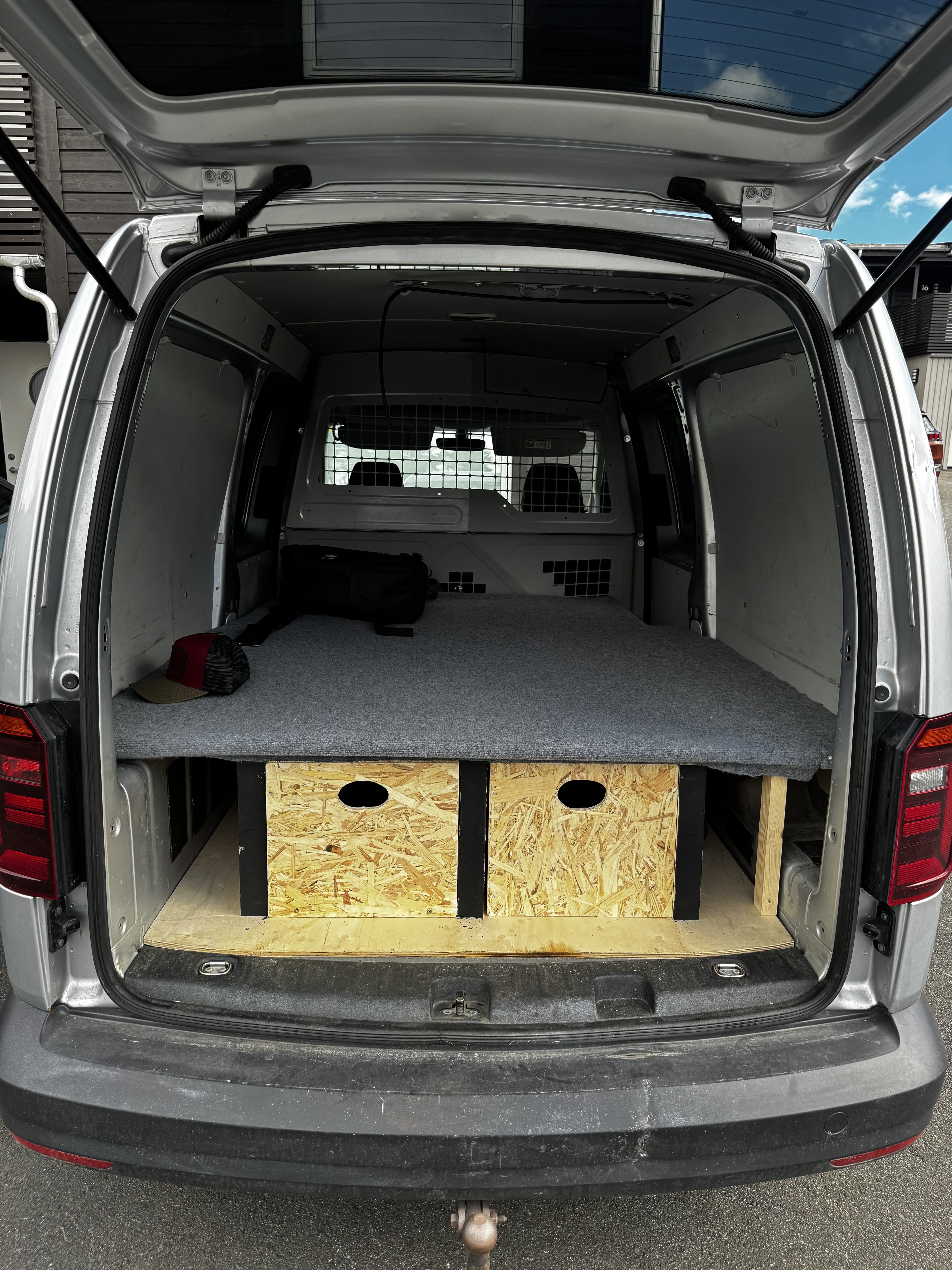 Volkswagen Caddy Maxi med GPS