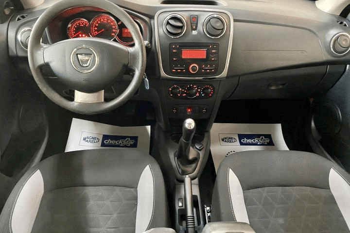 Dacia Sandero Stepway con Entrada de Audio/iPod