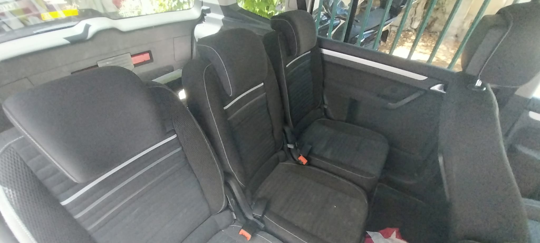 Volkswagen Touran turbo 7 places avec Chaines