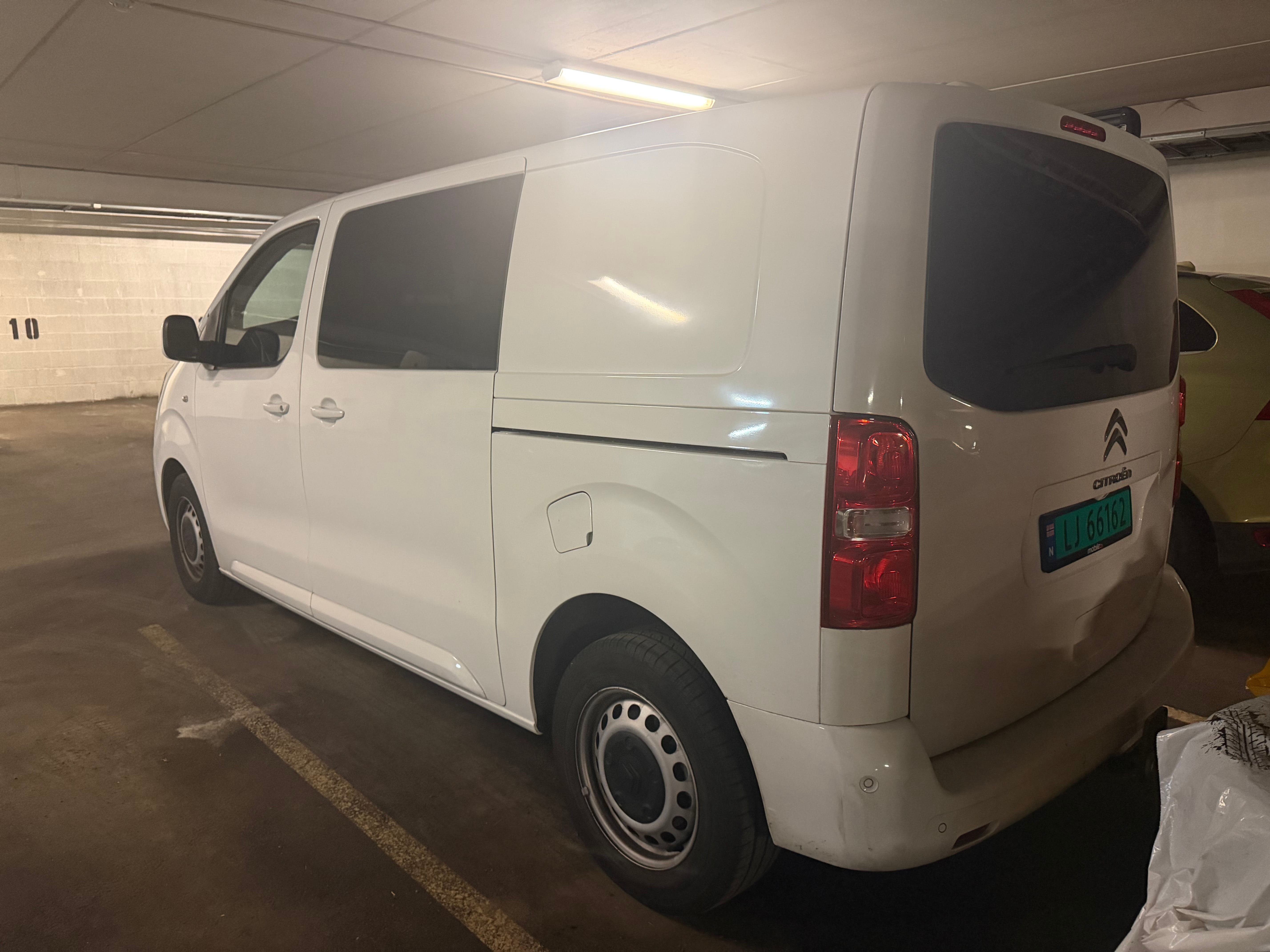 Citroen Jumpy with Backup camera