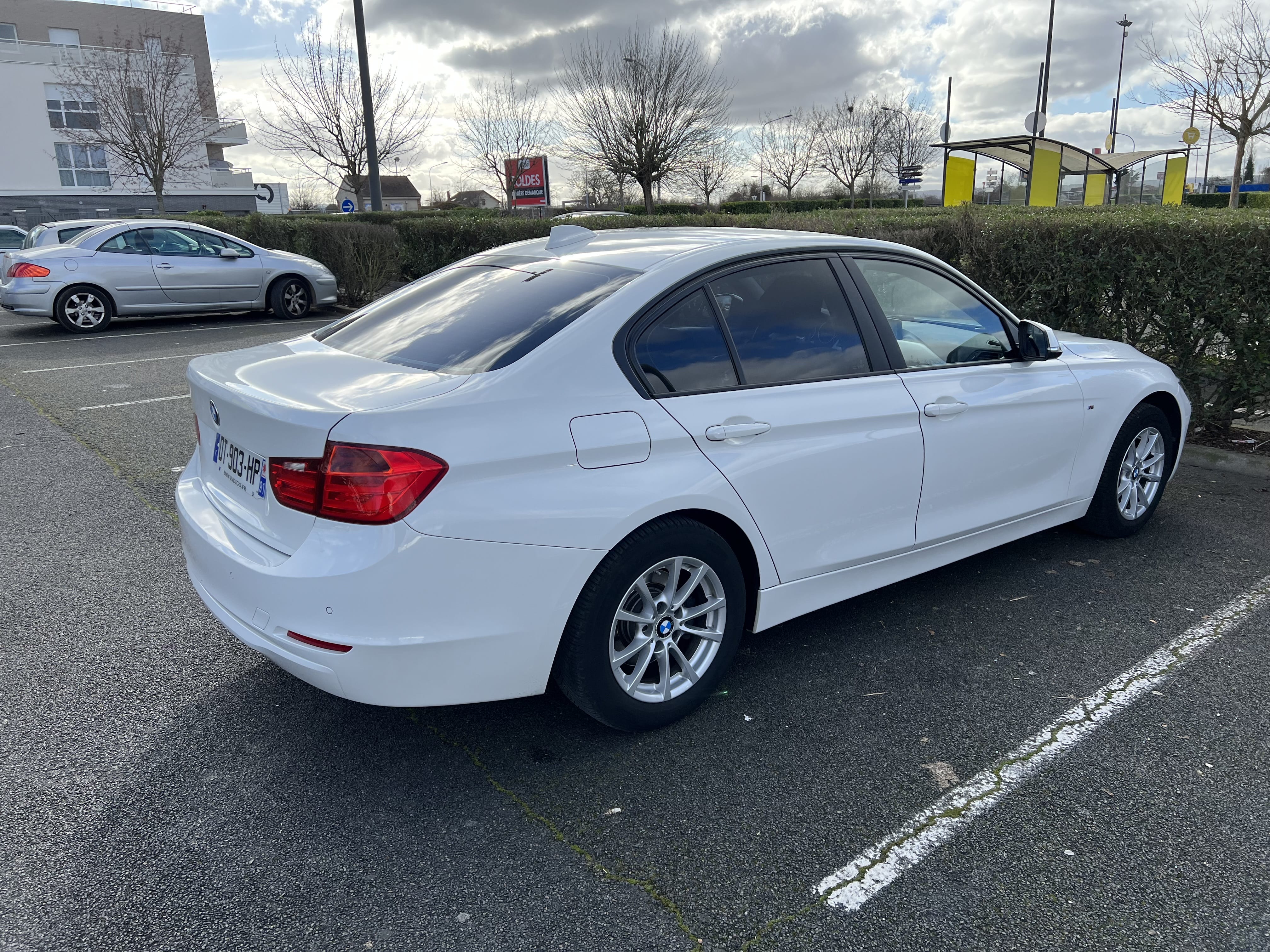 BMW Série 3 avec Régulateur de vitesse