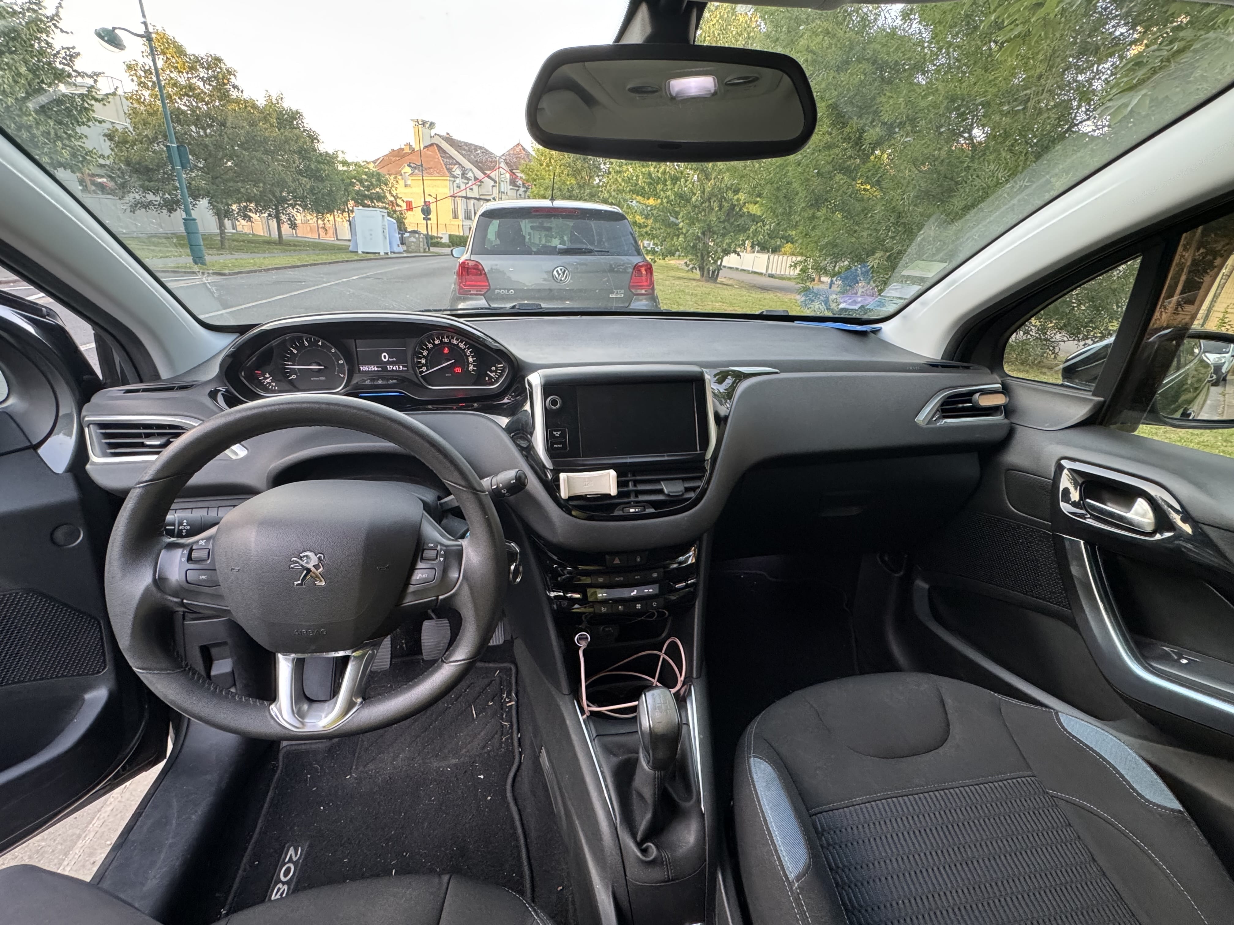 Peugeot 208 avec GPS