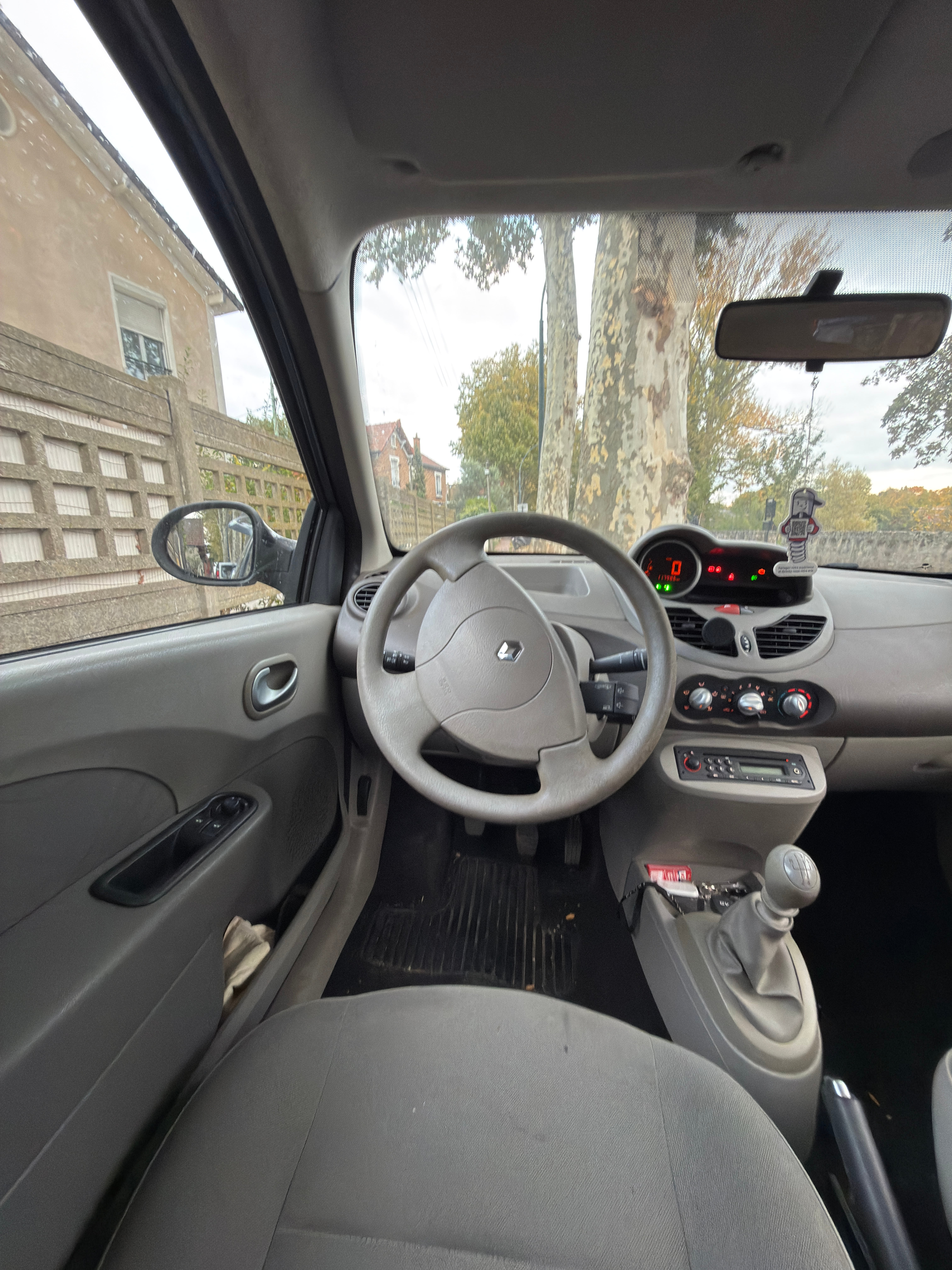Renault Twingo II 1.2L 75cv