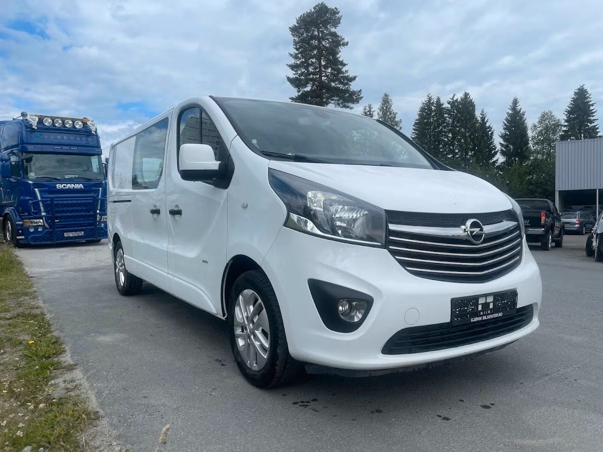 Opel Vivaro med Cruisekontroll