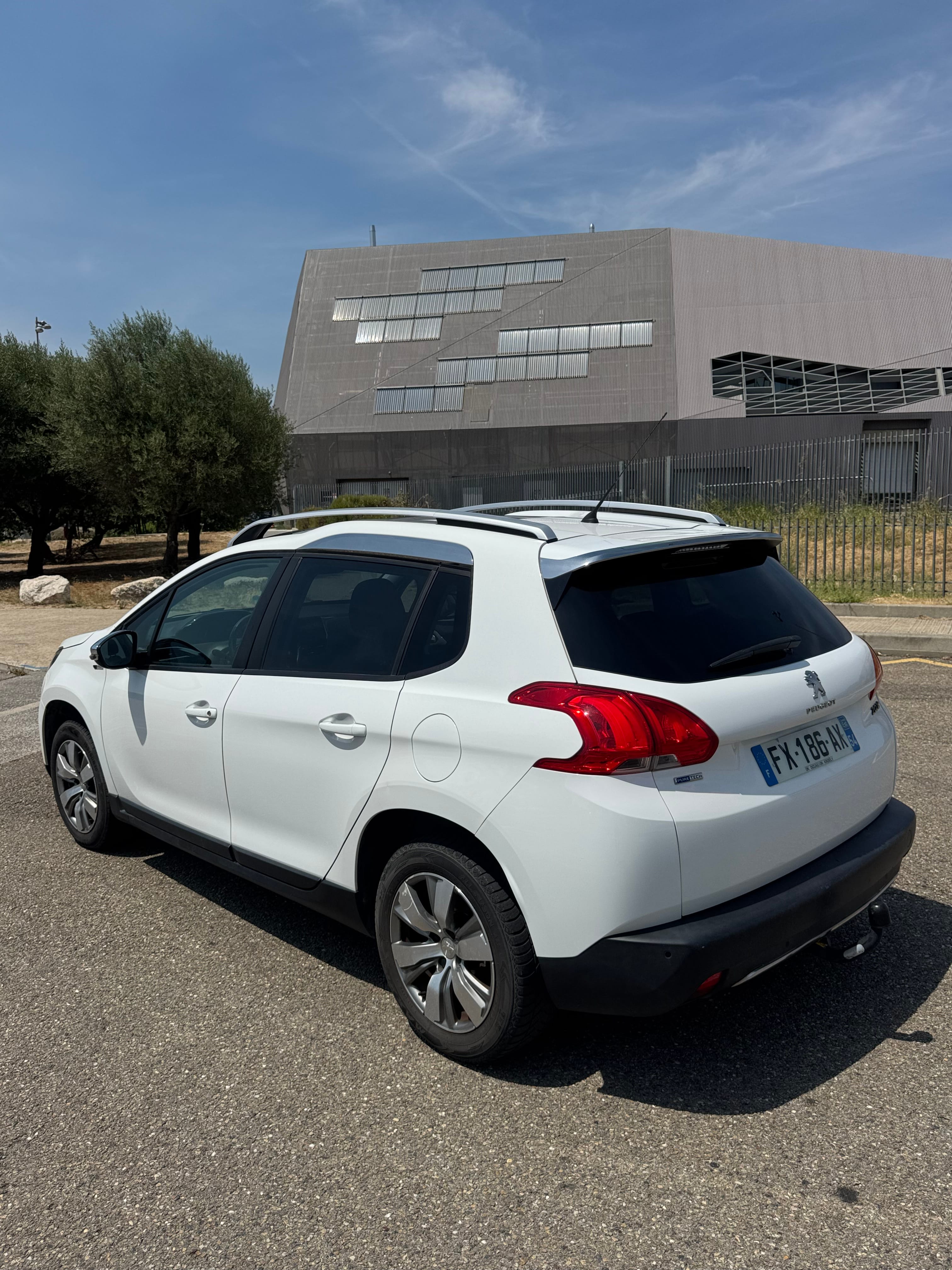 Peugeot 2008 avec GPS