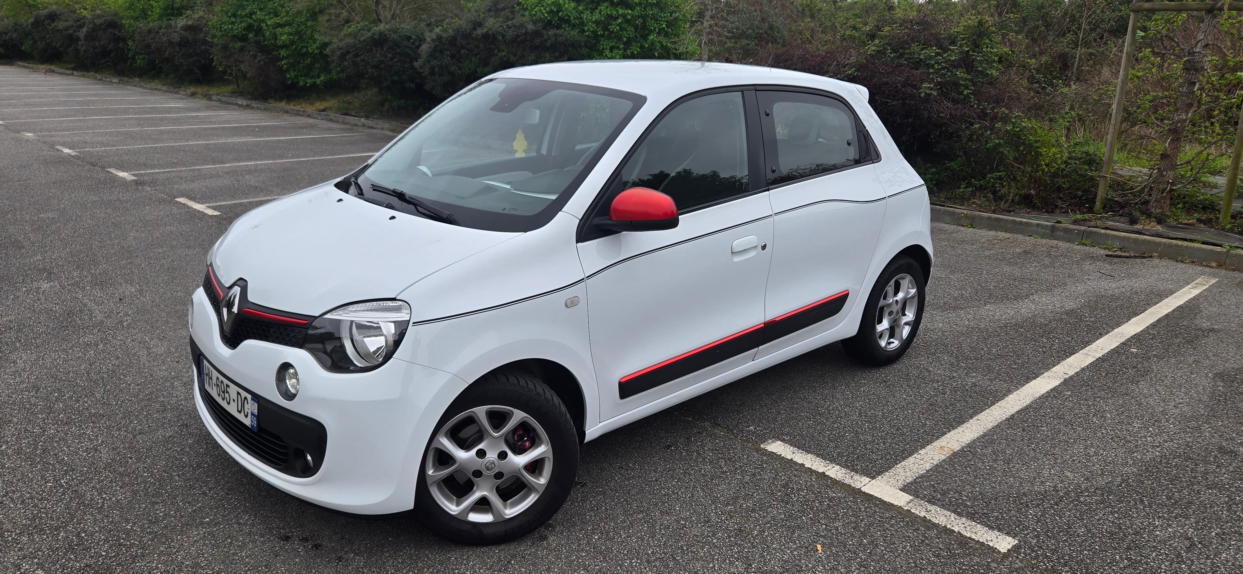Renault Twingo III 1.0 SCE 70 ENERGY LIMITED, 2014, Essence 95