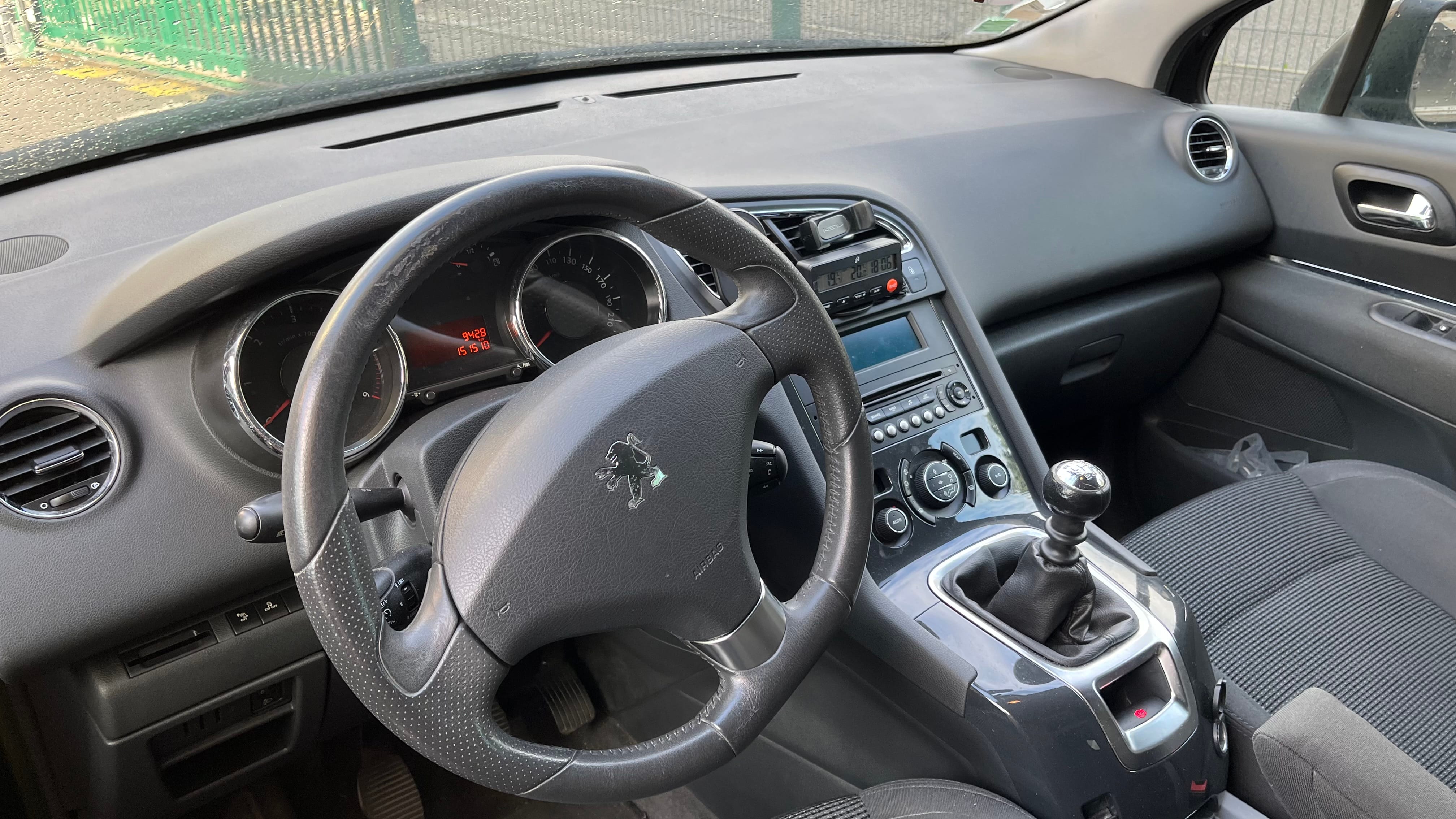 Peugeot 5008 avec Audio Bluetooth