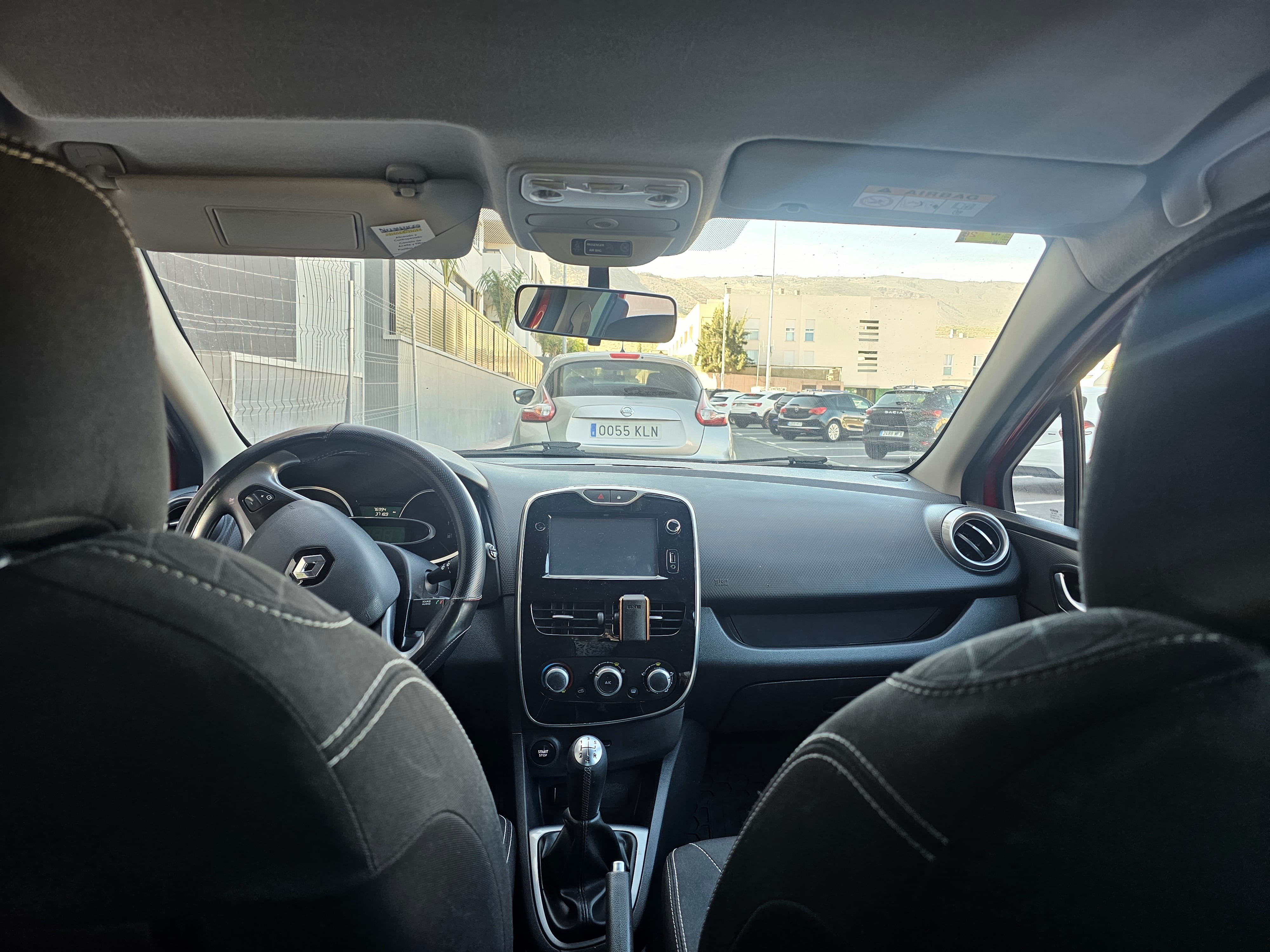 Renault Clio con Aire acondicionado