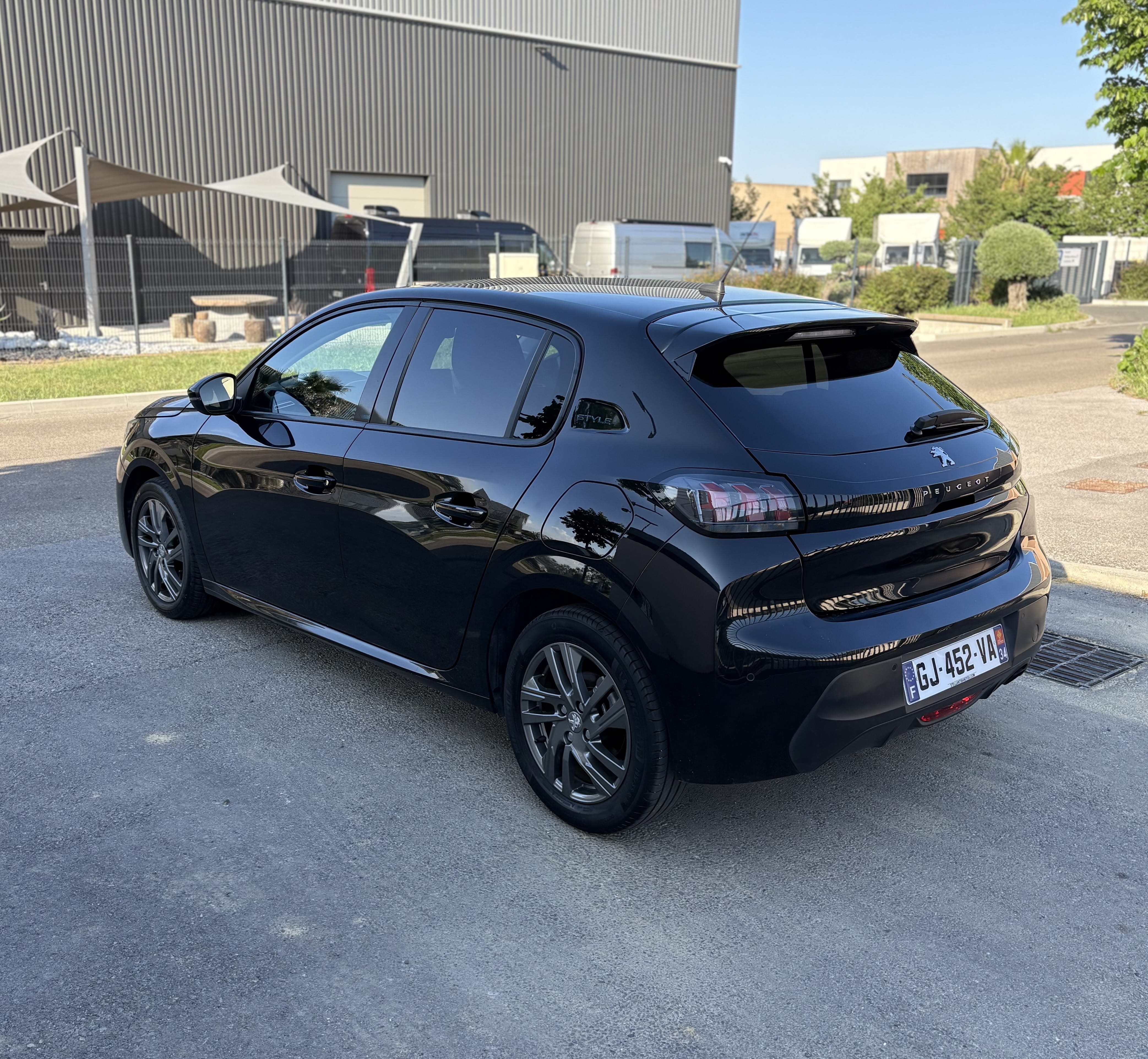 Peugeot 208 avec Climatisation