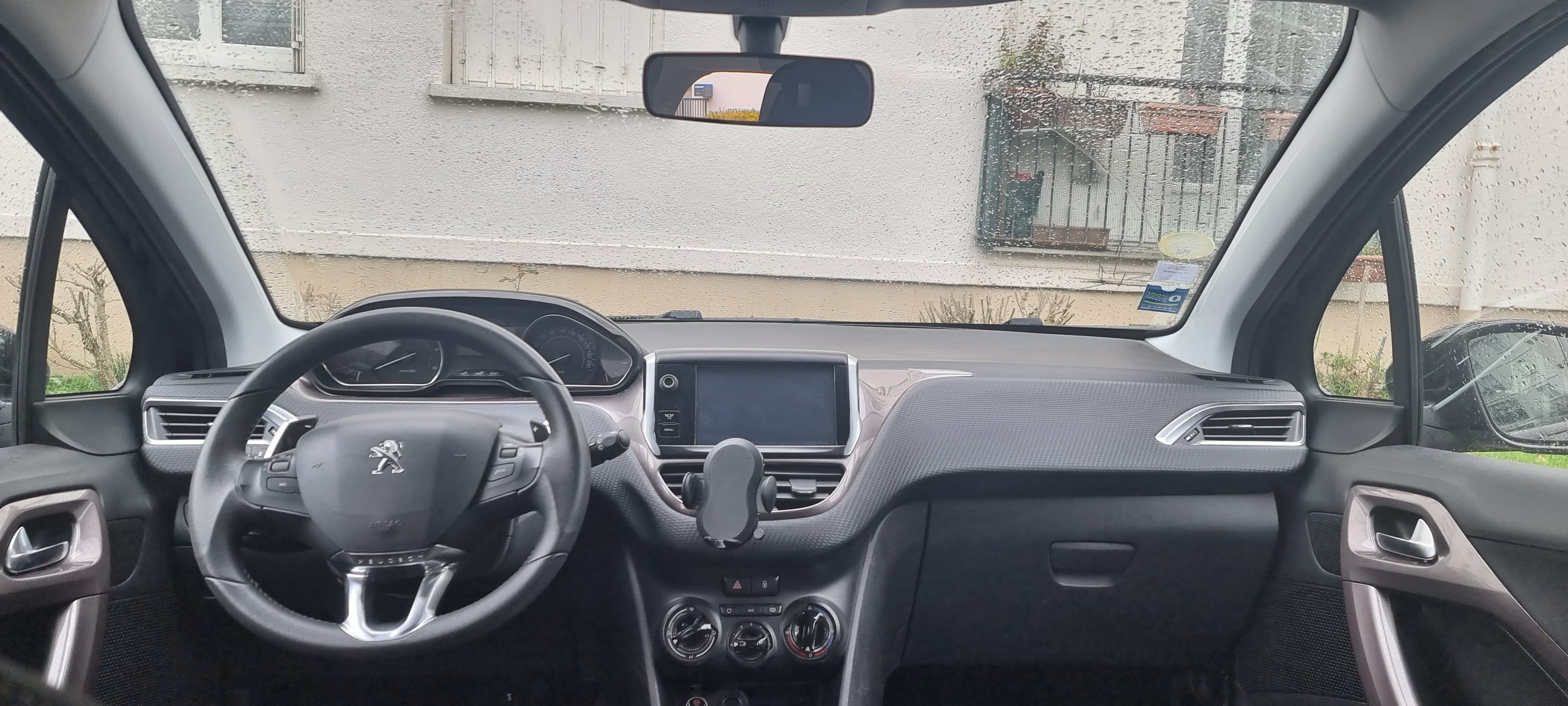 Peugeot 2008 1.6 HDI (Économique)