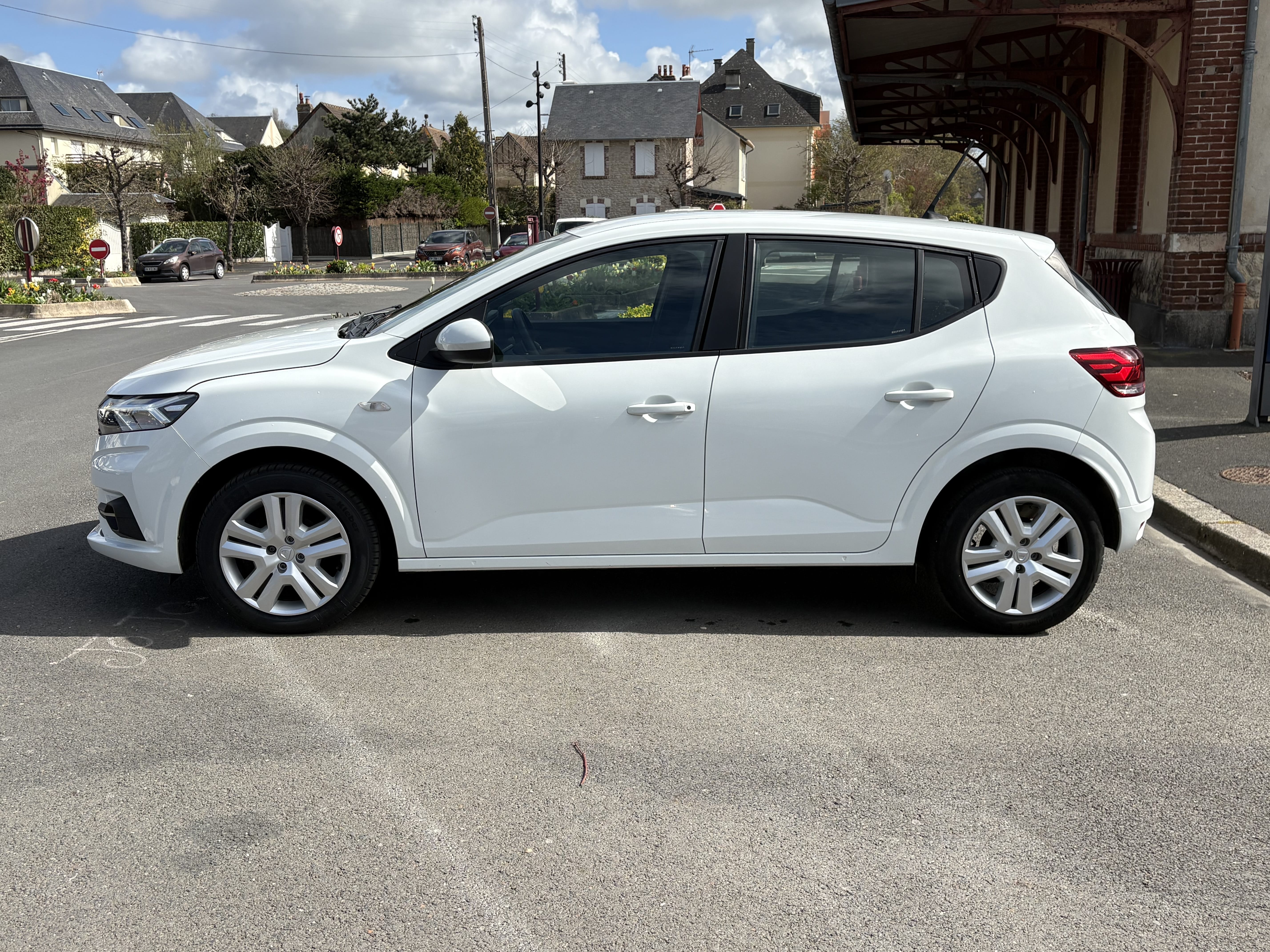 Dacia Sandero avec Climatisation