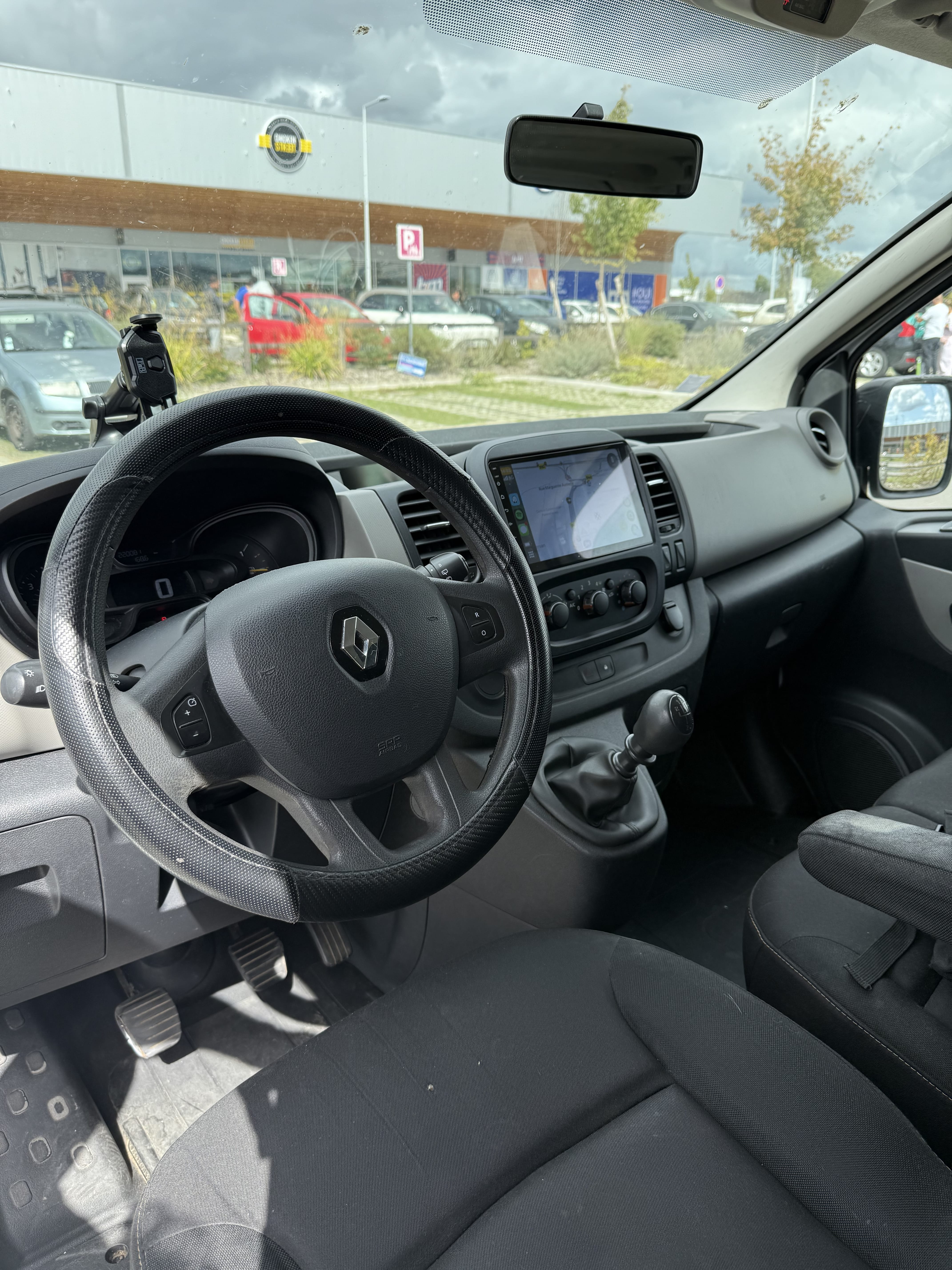 Renault Trafic avec GPS
