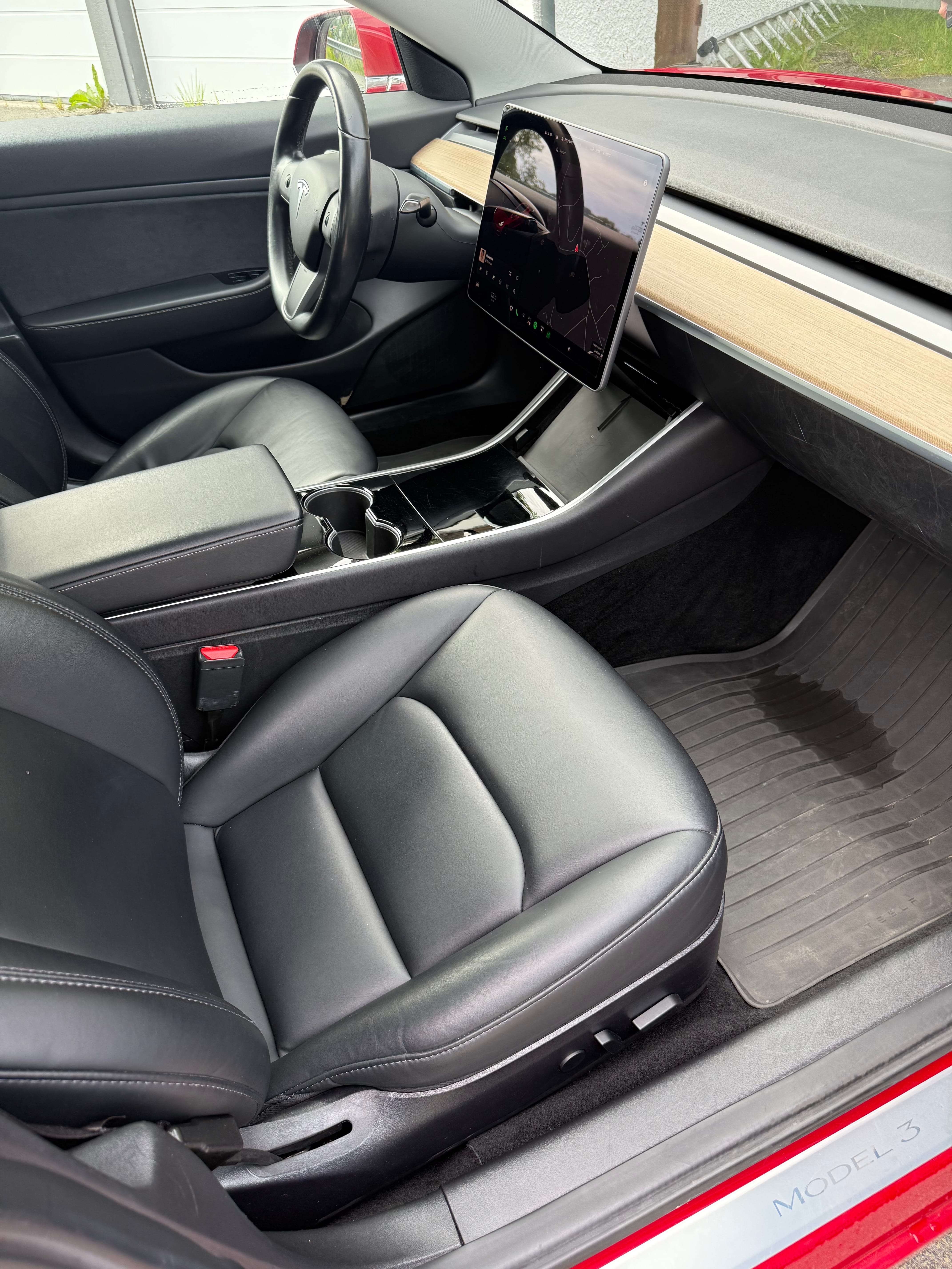 Tesla Model 3 Long Range with Cruise control