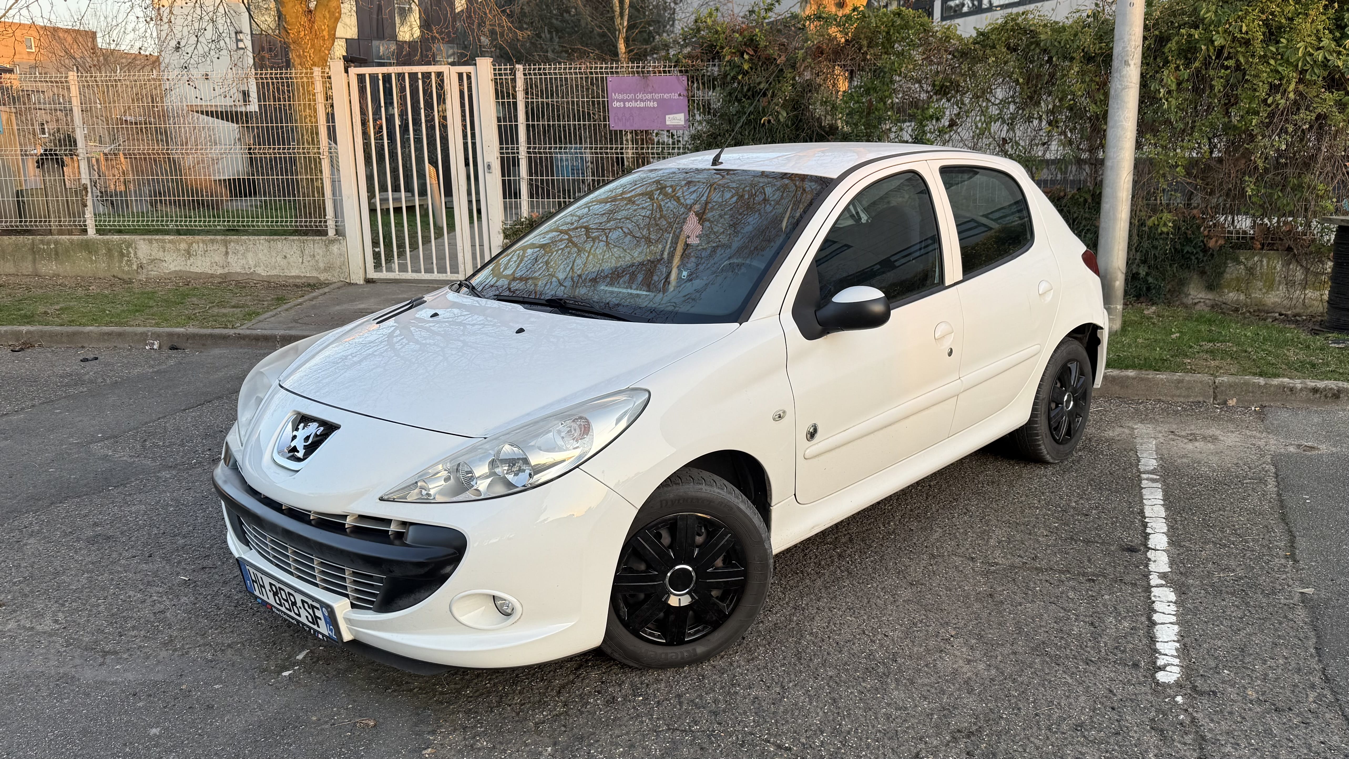 Peugeot 206+ 1.1i, 2012, Essence 95