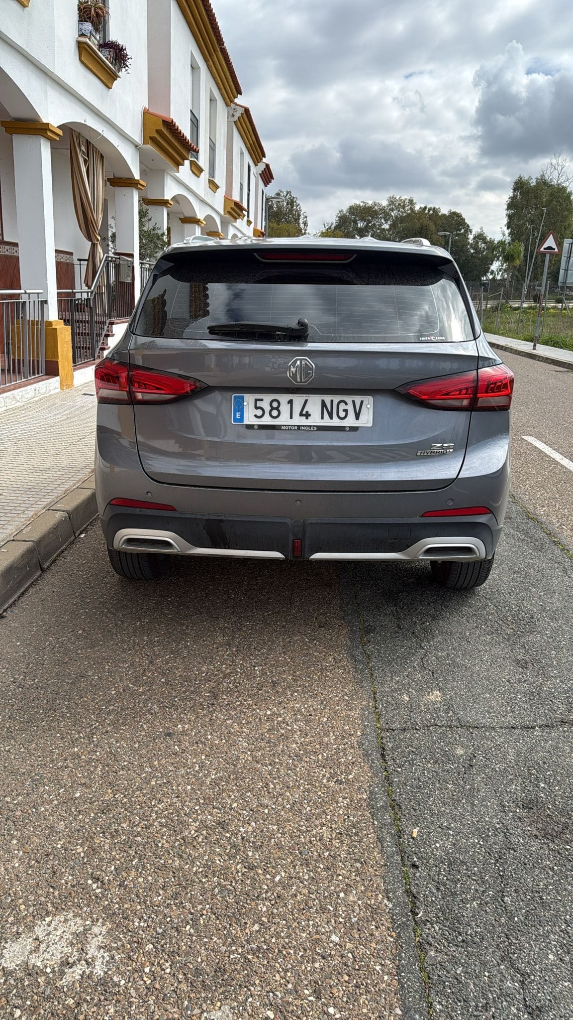 MG ZS Hybrid+ con GPS