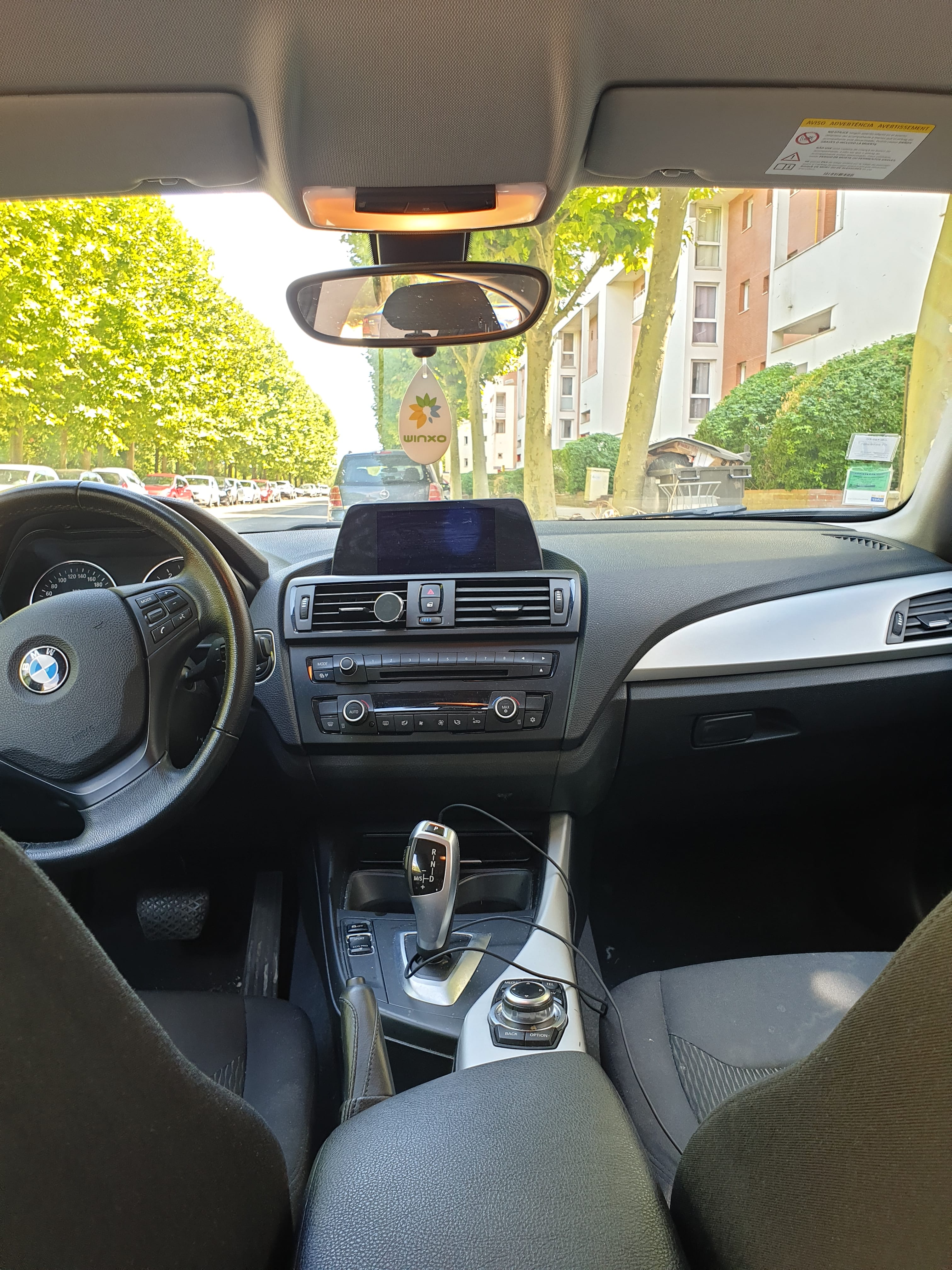 BMW 1602 avec Entrée audio / iPod