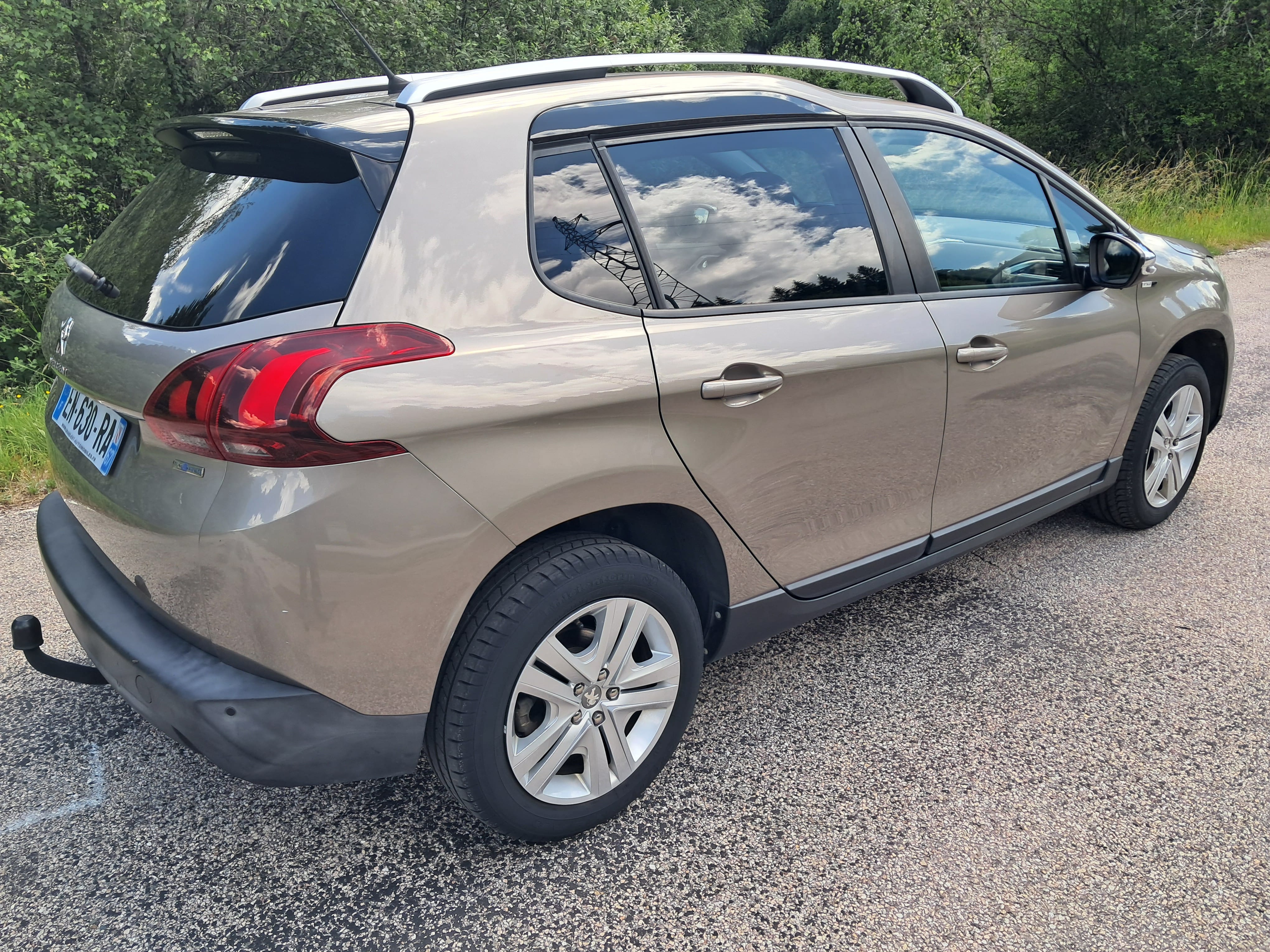 Peugeot 2008 avec GPS