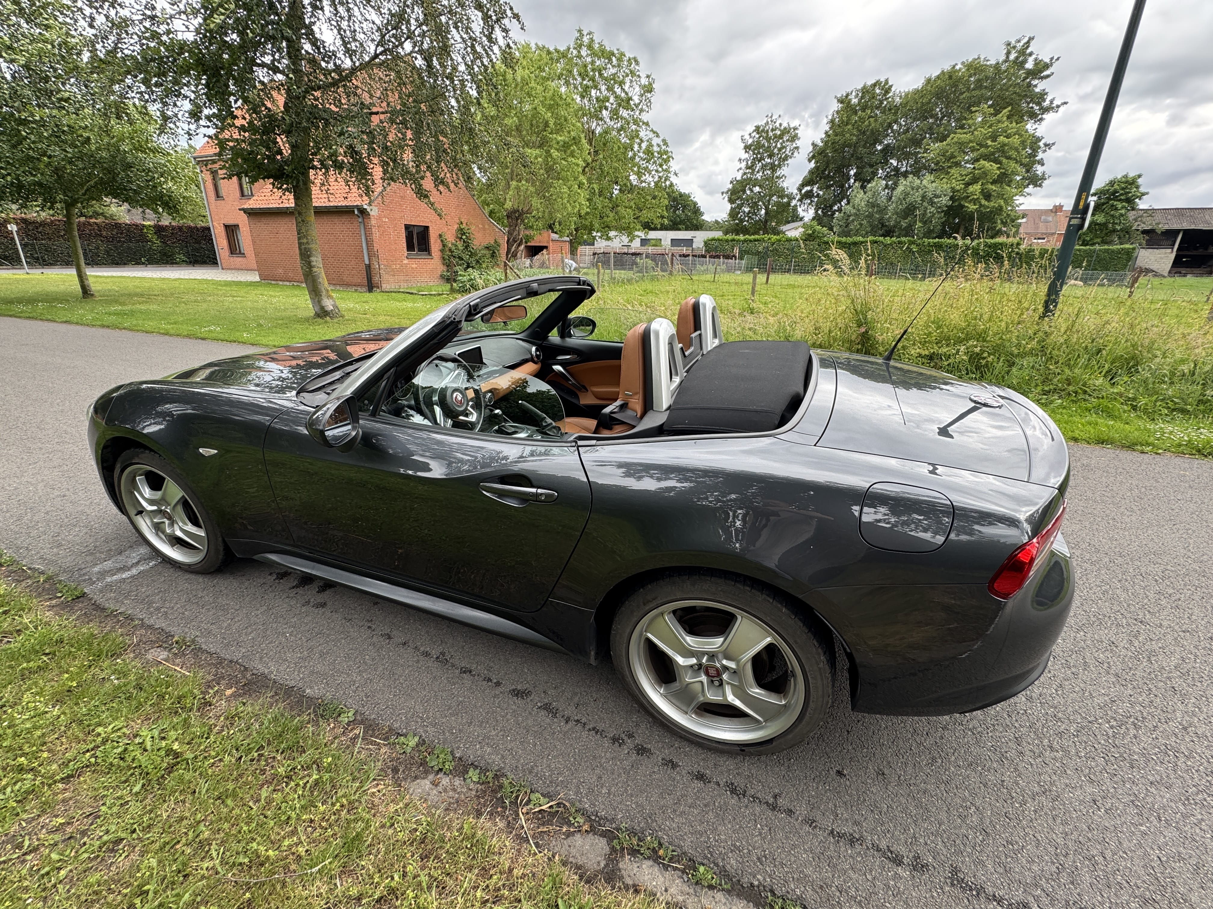Fiat 124 Spider avec Climatisation