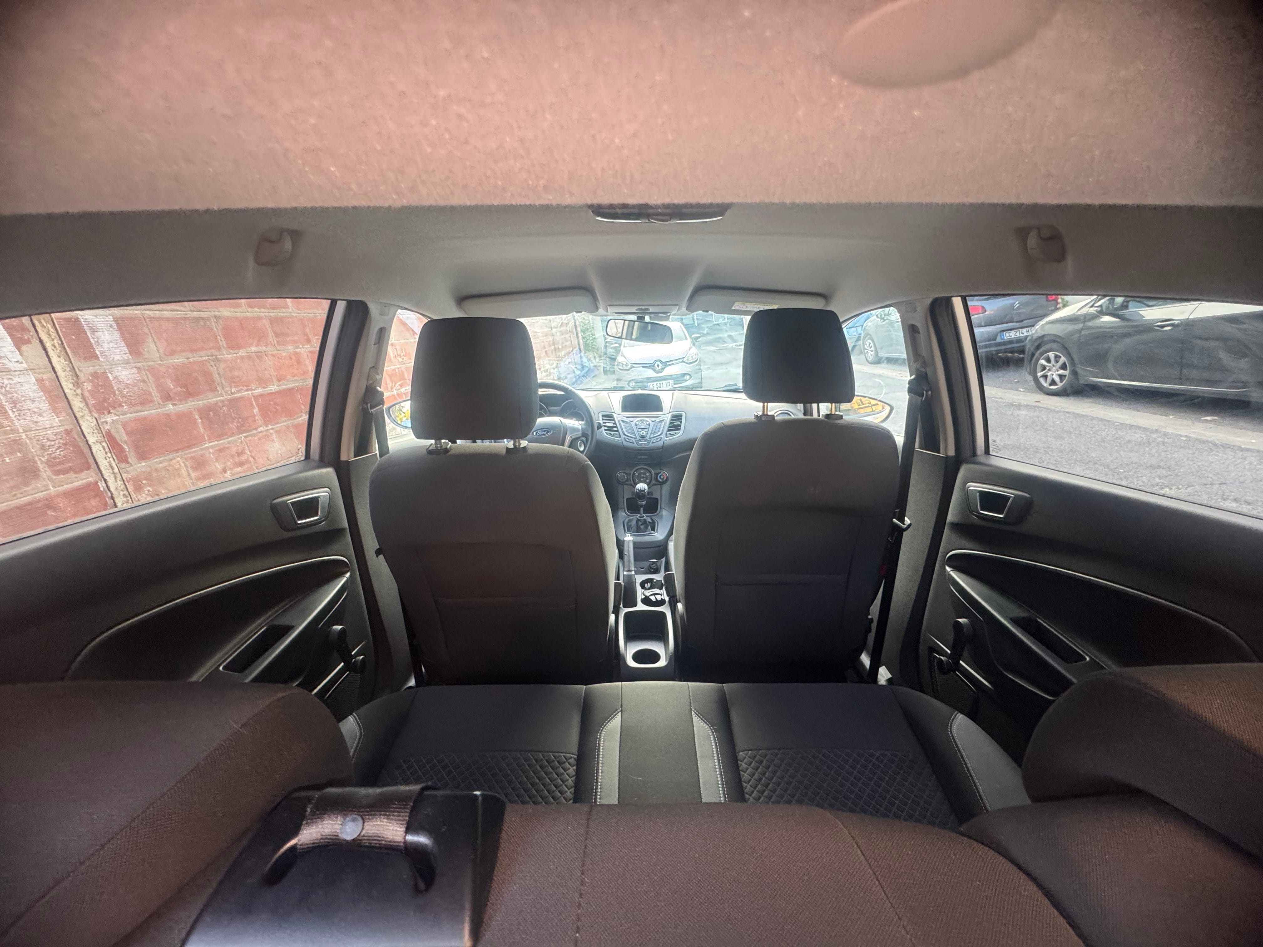 Ford Fiesta avec Audio Bluetooth
