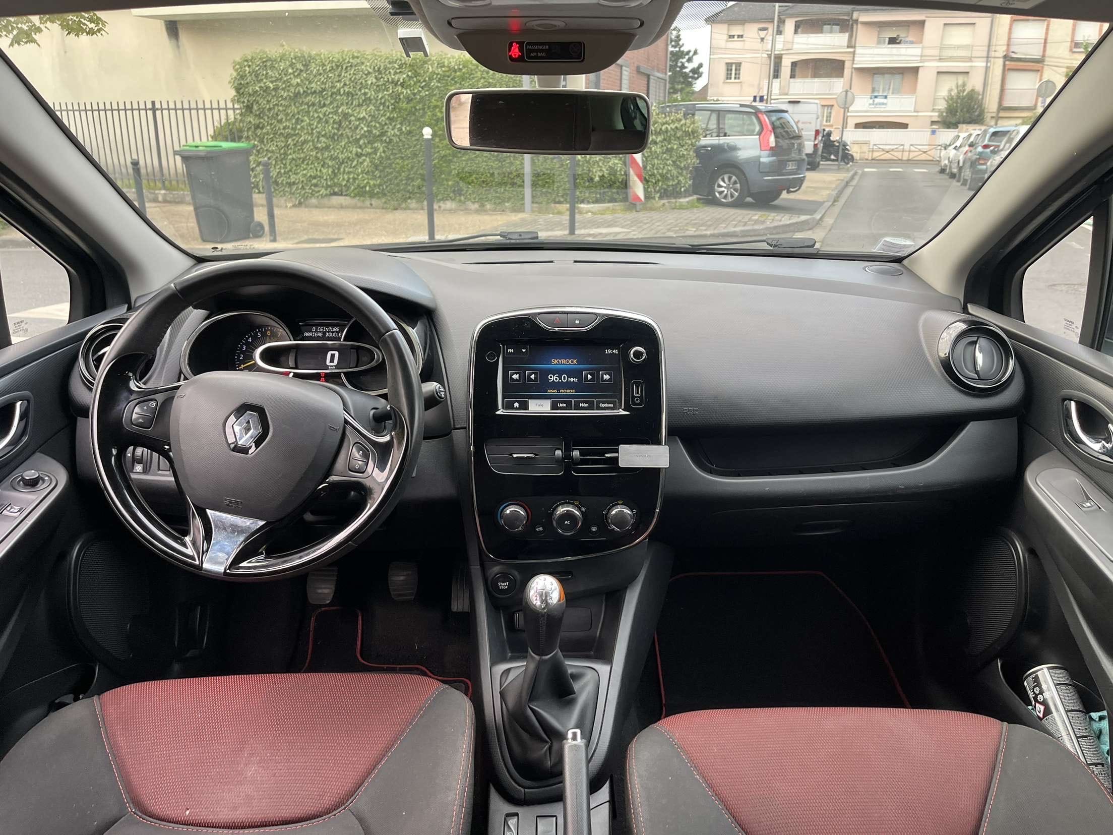 Renault Clio avec GPS