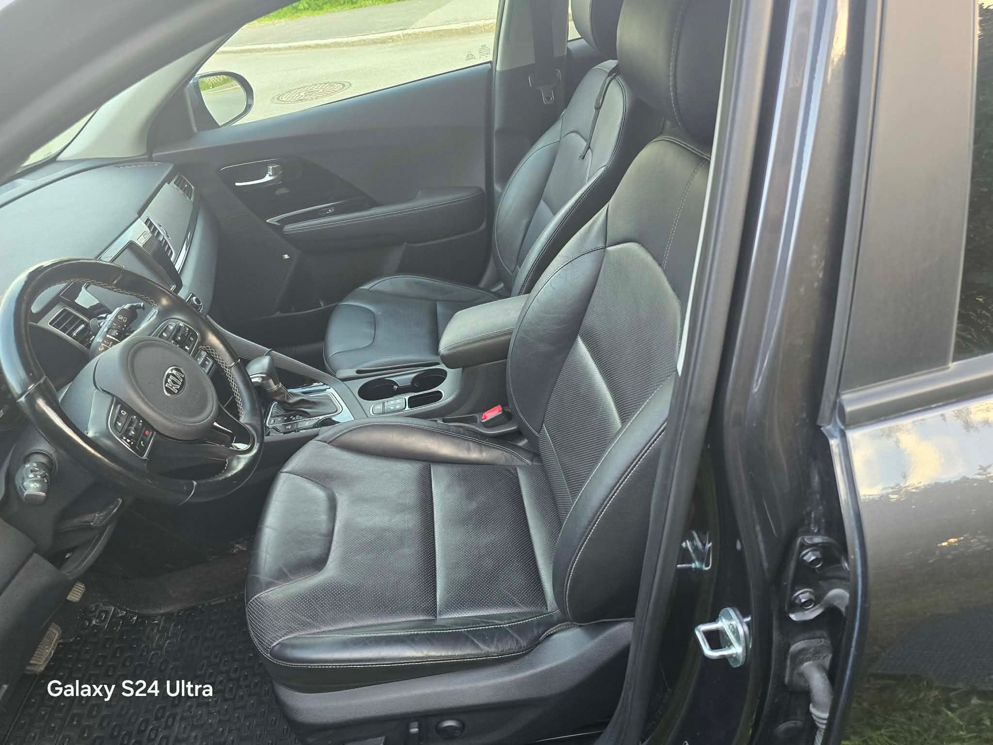 Kia Niro Hybrid med GPS