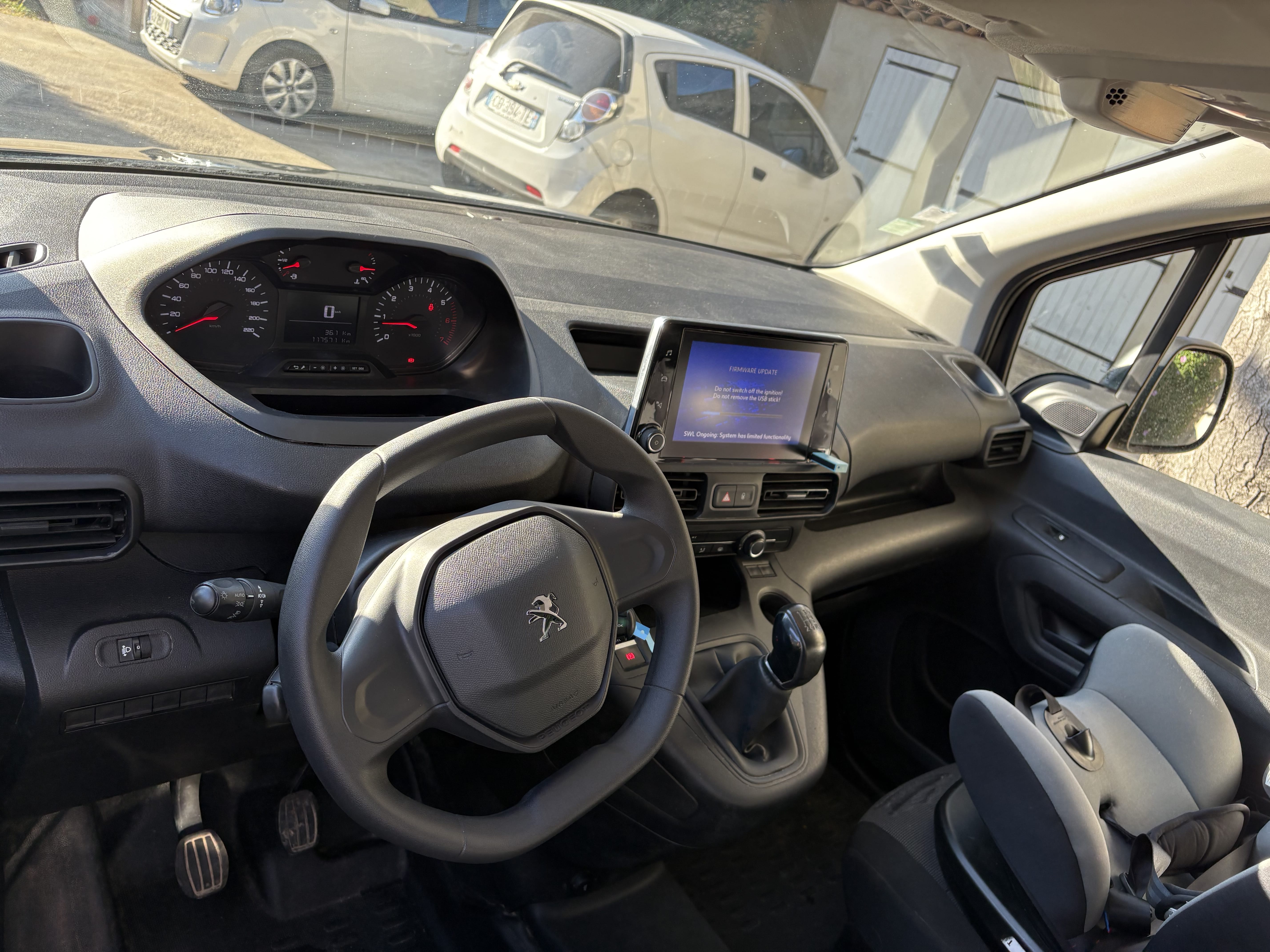 Peugeot Partner avec GPS