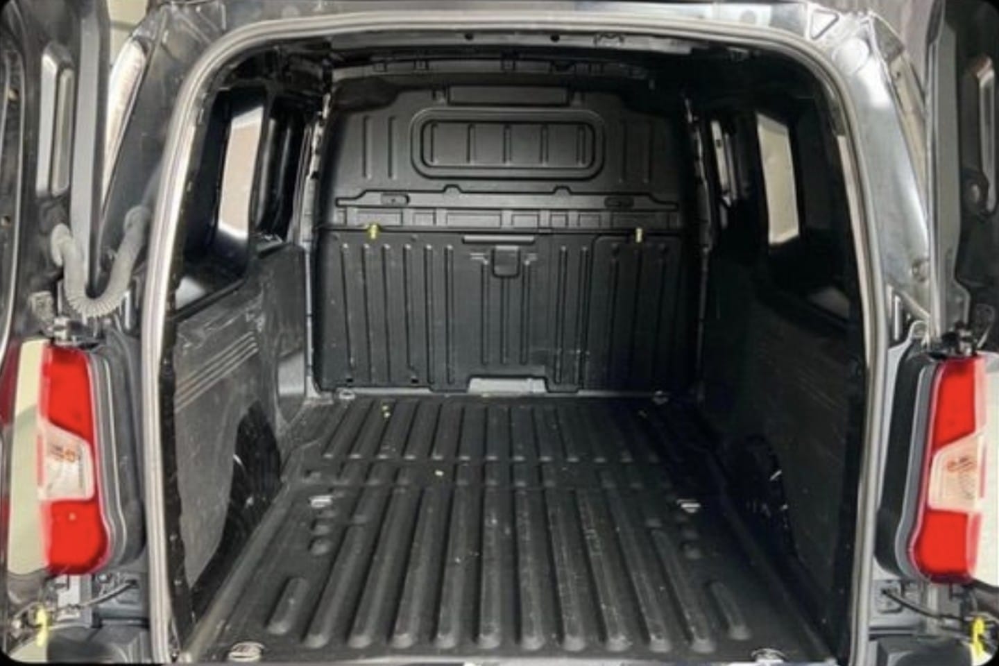 Citroen Berlingo avec Entrée audio / iPod