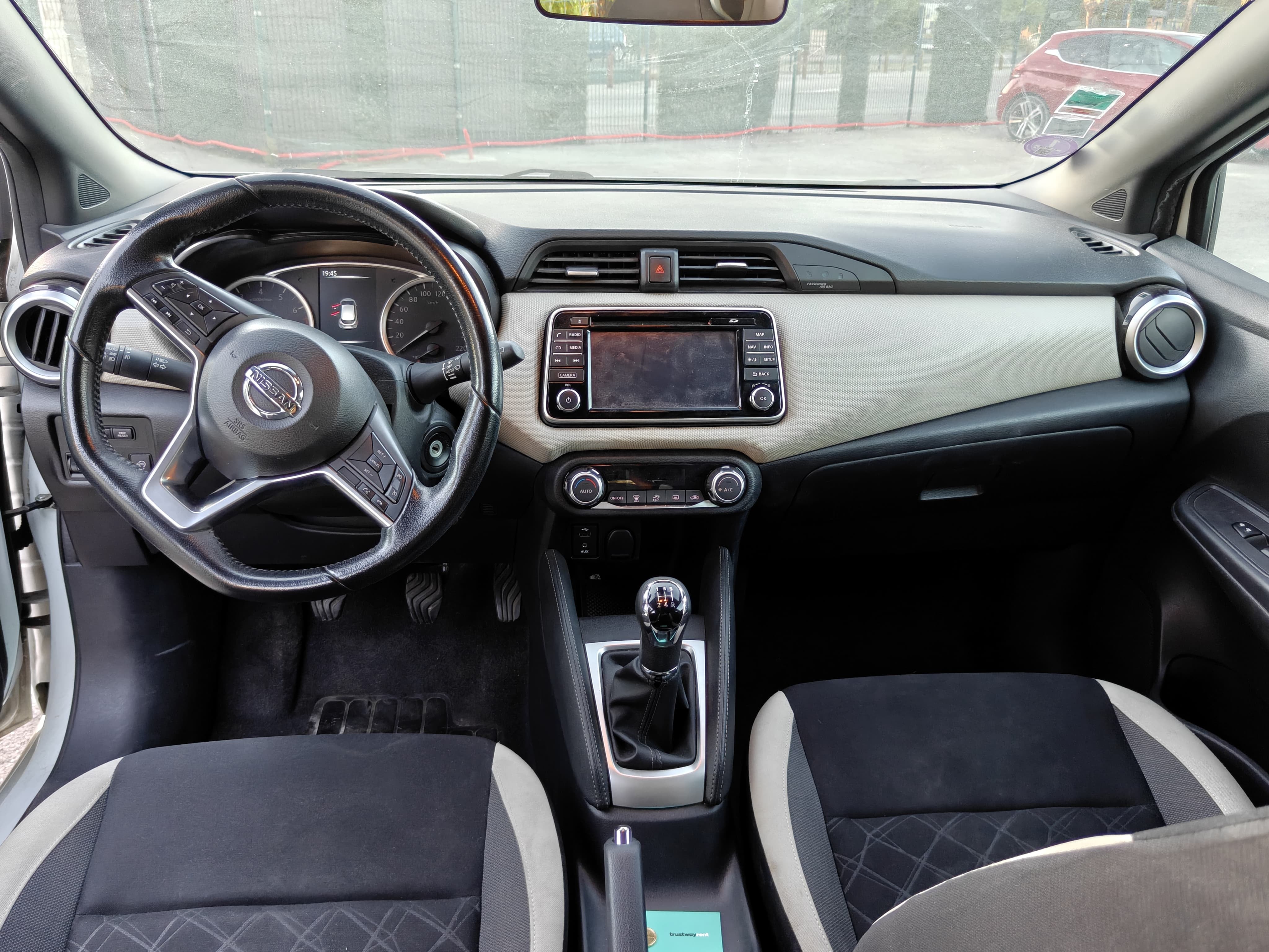 Nissan Micra avec GPS