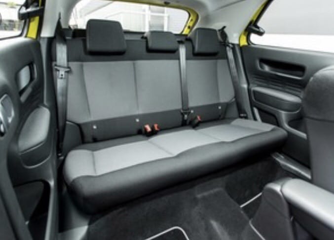 Citroen C4 Cactus 1,2 PURETECH 110 CV avec Régulateur de vitesse