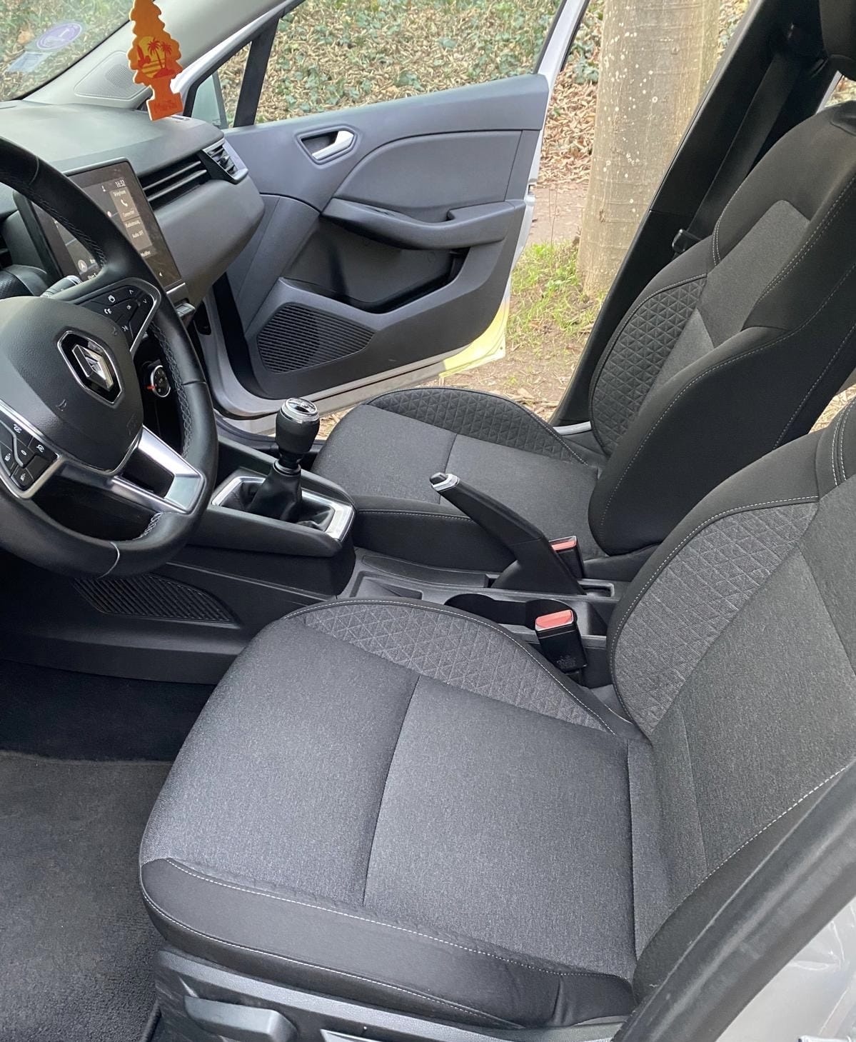 Renault Clio avec Apple CarPlay