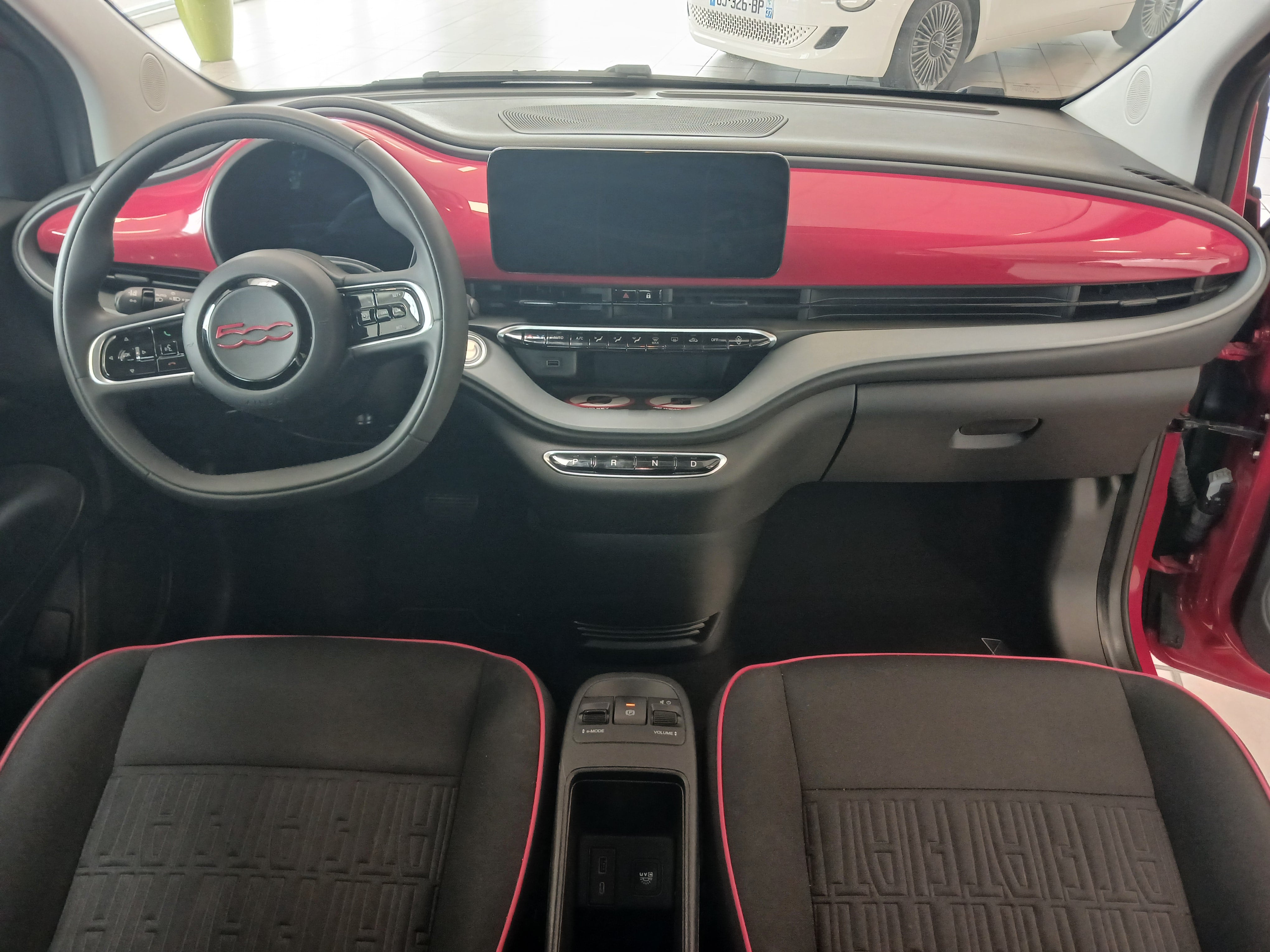 Fiat 500e Red Electrique avec GPS