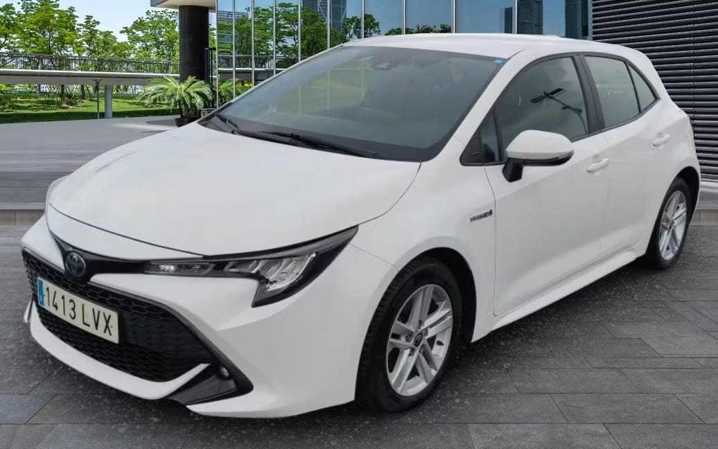 Toyota Corolla, 2022, Gasolina 95 / Eléctrico (híbrido), Automático