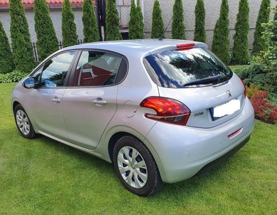Peugeot 208 avec GPS