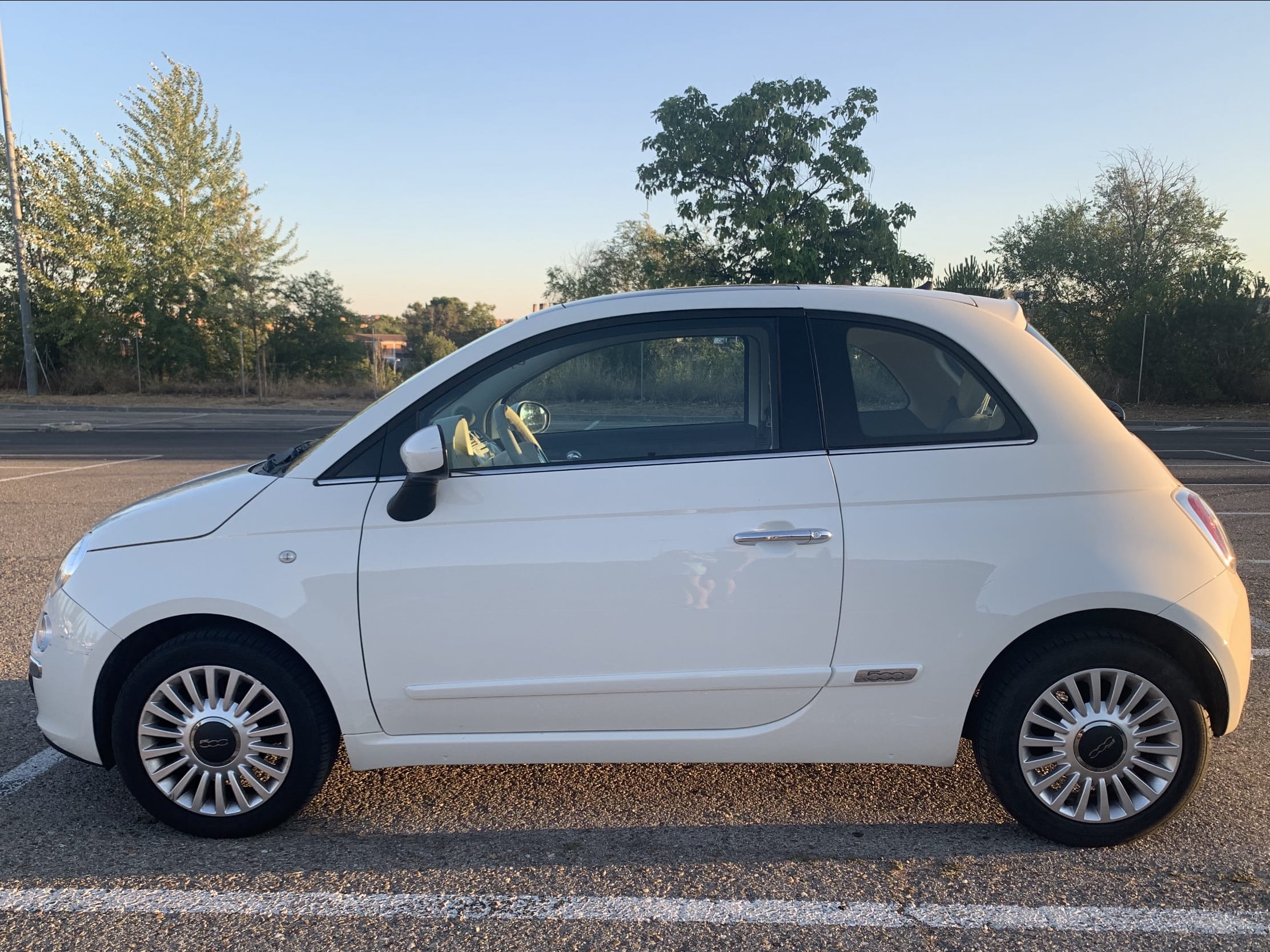 Fiat 500 Automático con Aire acondicionado