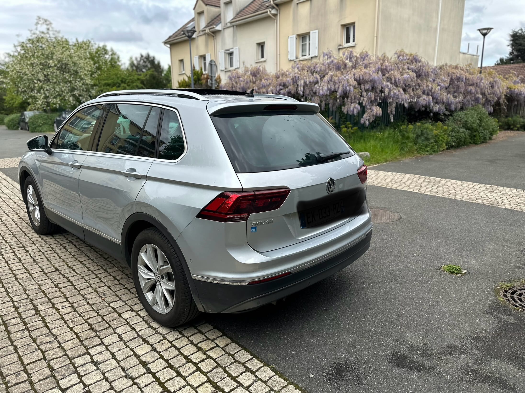Volkswagen Tiguan avec GPS