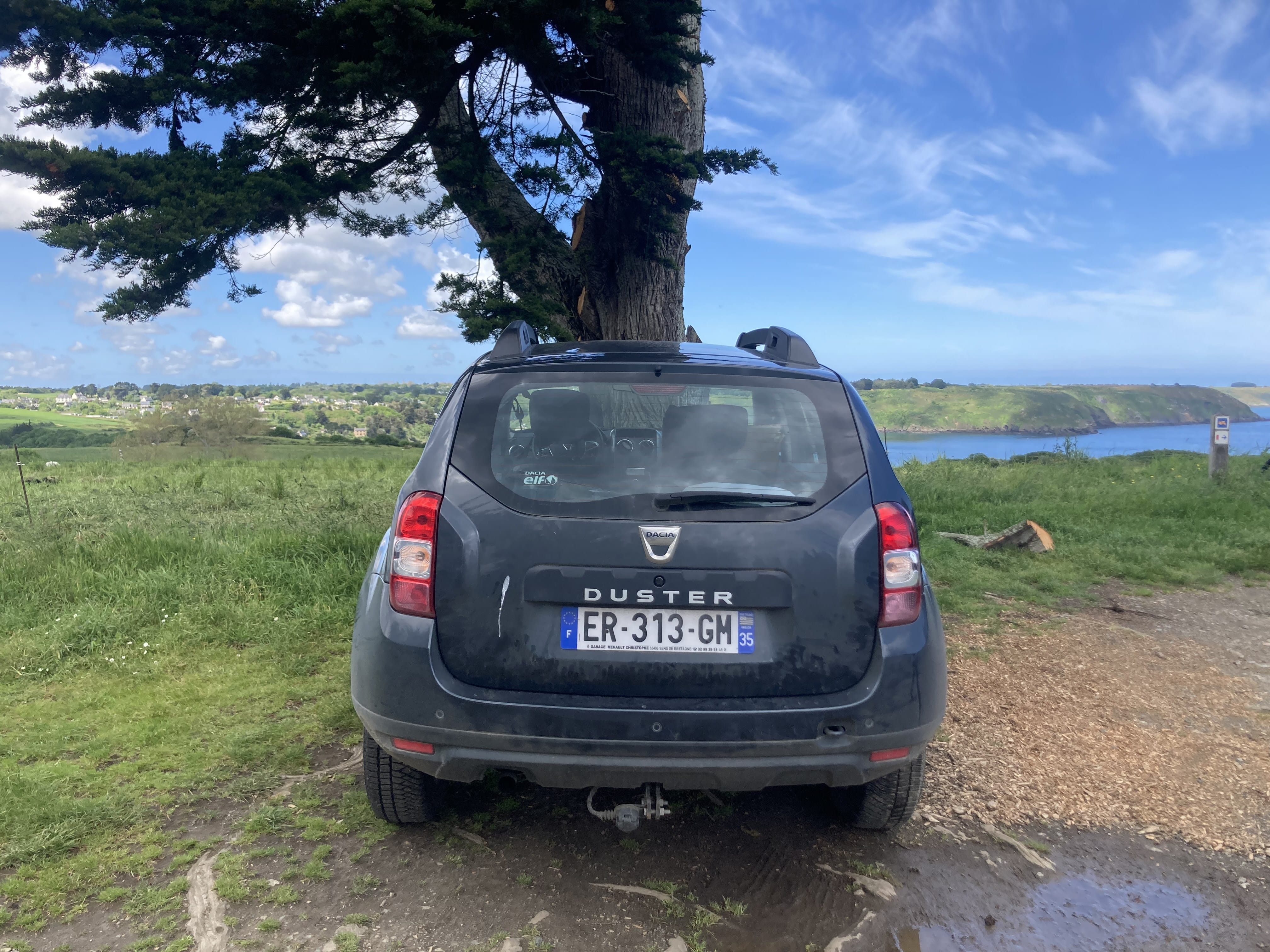 Dacia Duster with Cruise control