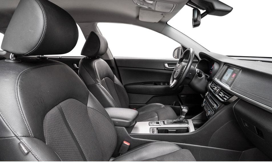 Kia Optima with Cruise control