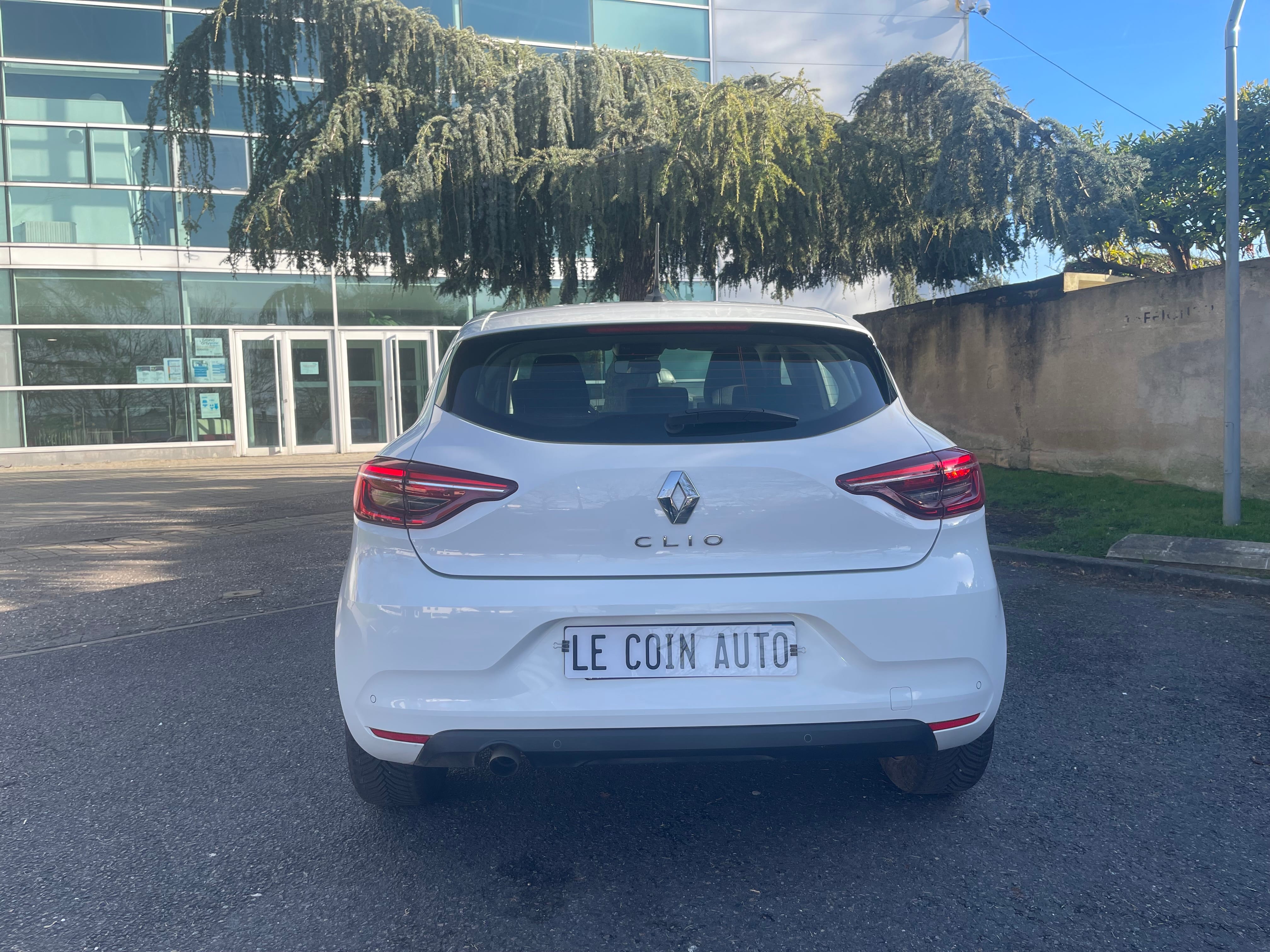 Renault Clio avec GPS