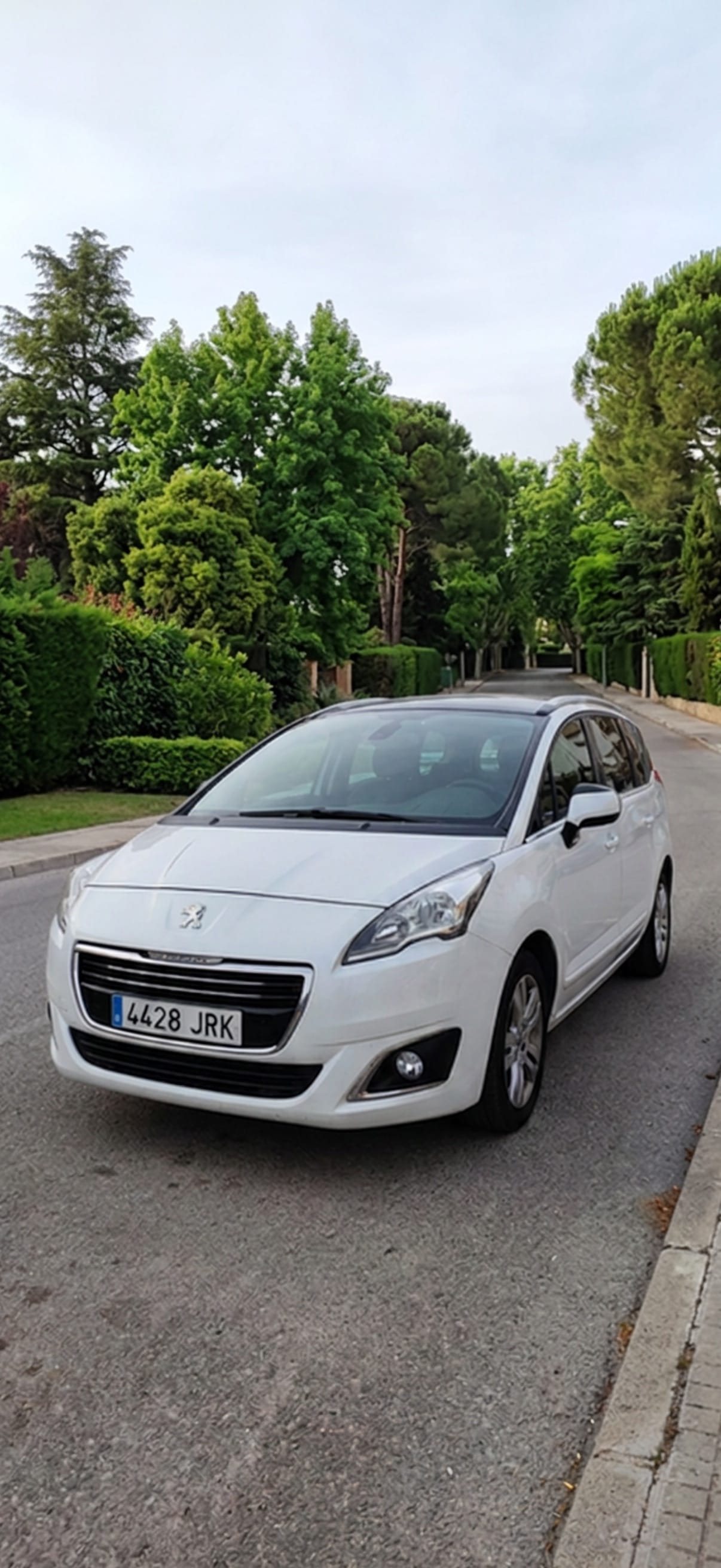 Peugeot 5008, 2016, Gasolina 95, 7 plazas