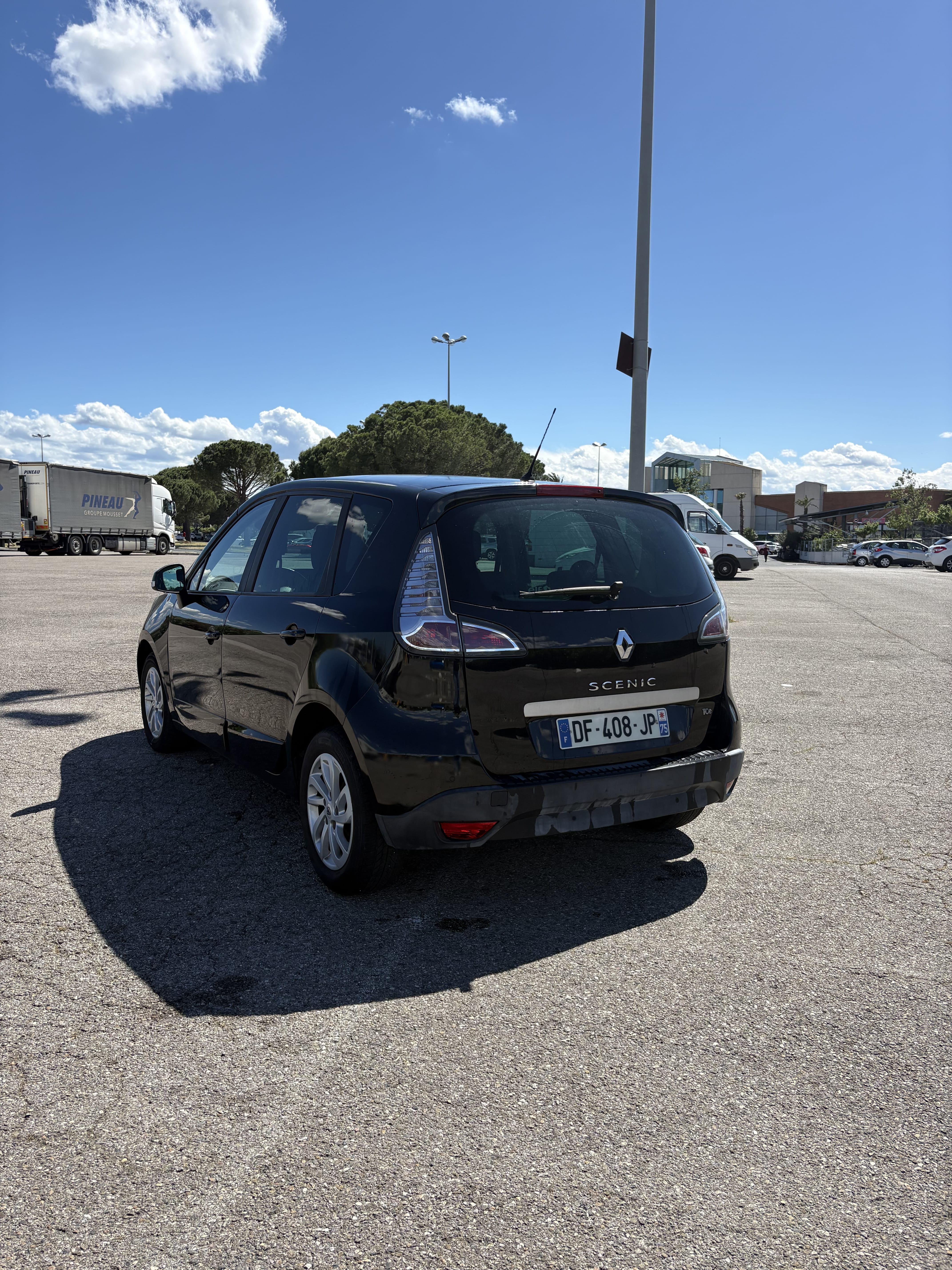 Renault Scenic avec Siège bébé