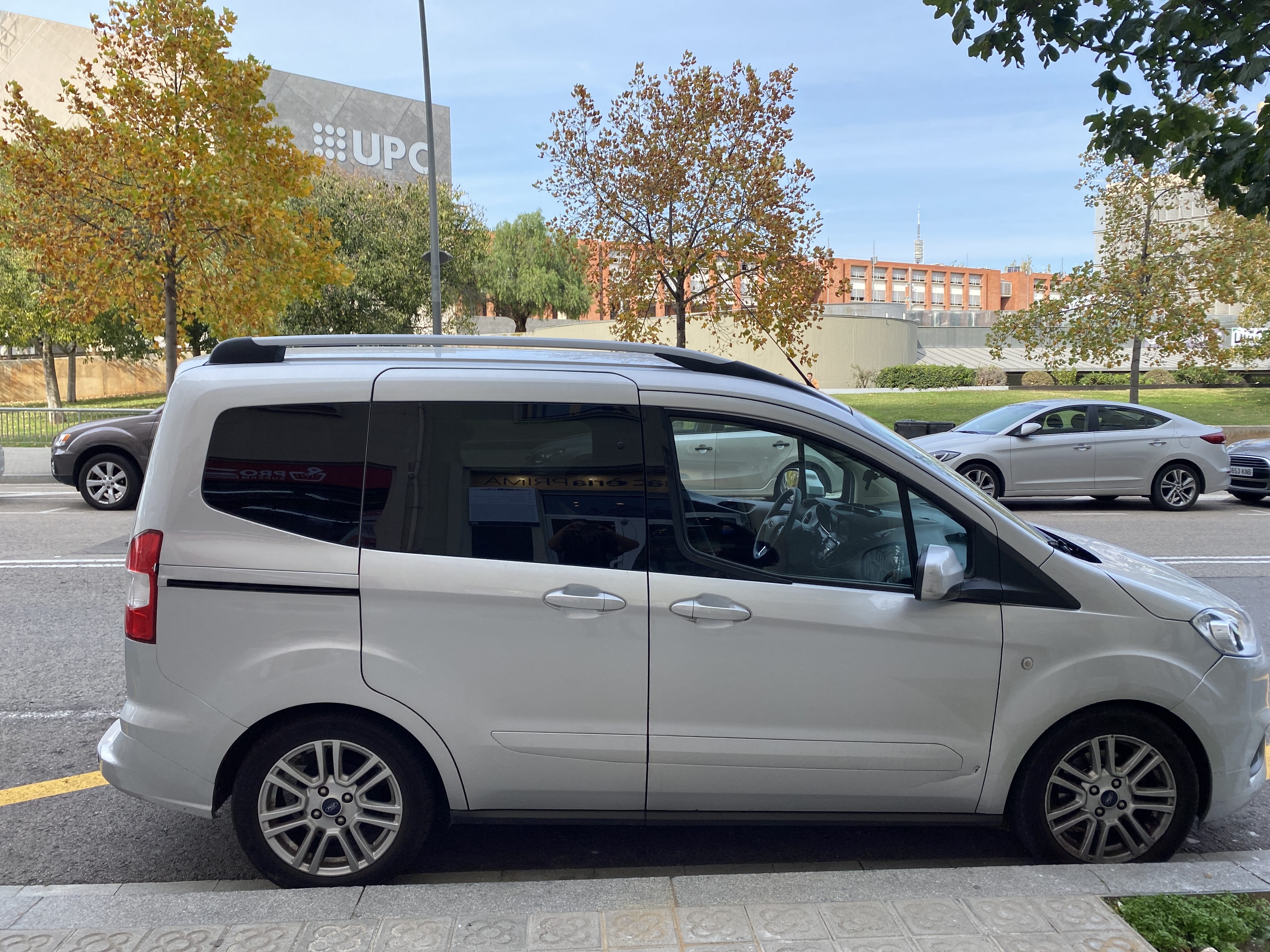 Ford Tourneo Courier con Aire acondicionado