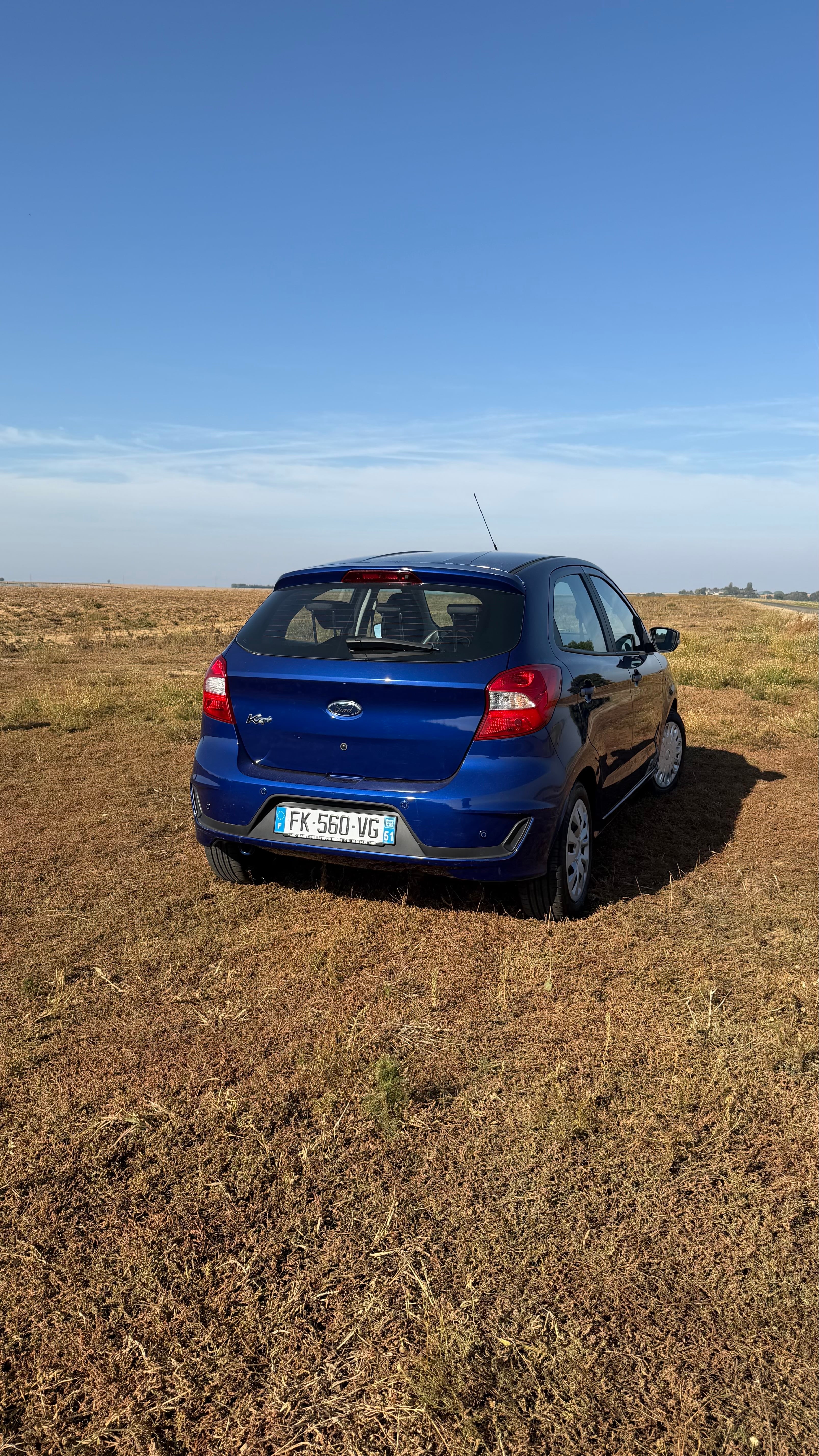 Ford KA+ avec Autoradio