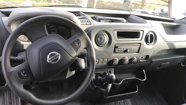 Nissan NV400 2013 (Réf CP094) L2H2 GRAND CONFORT 2.3 dci 125 ch / Parking sécurisé Pessac / Canéjan avec Entrée audio / iPod