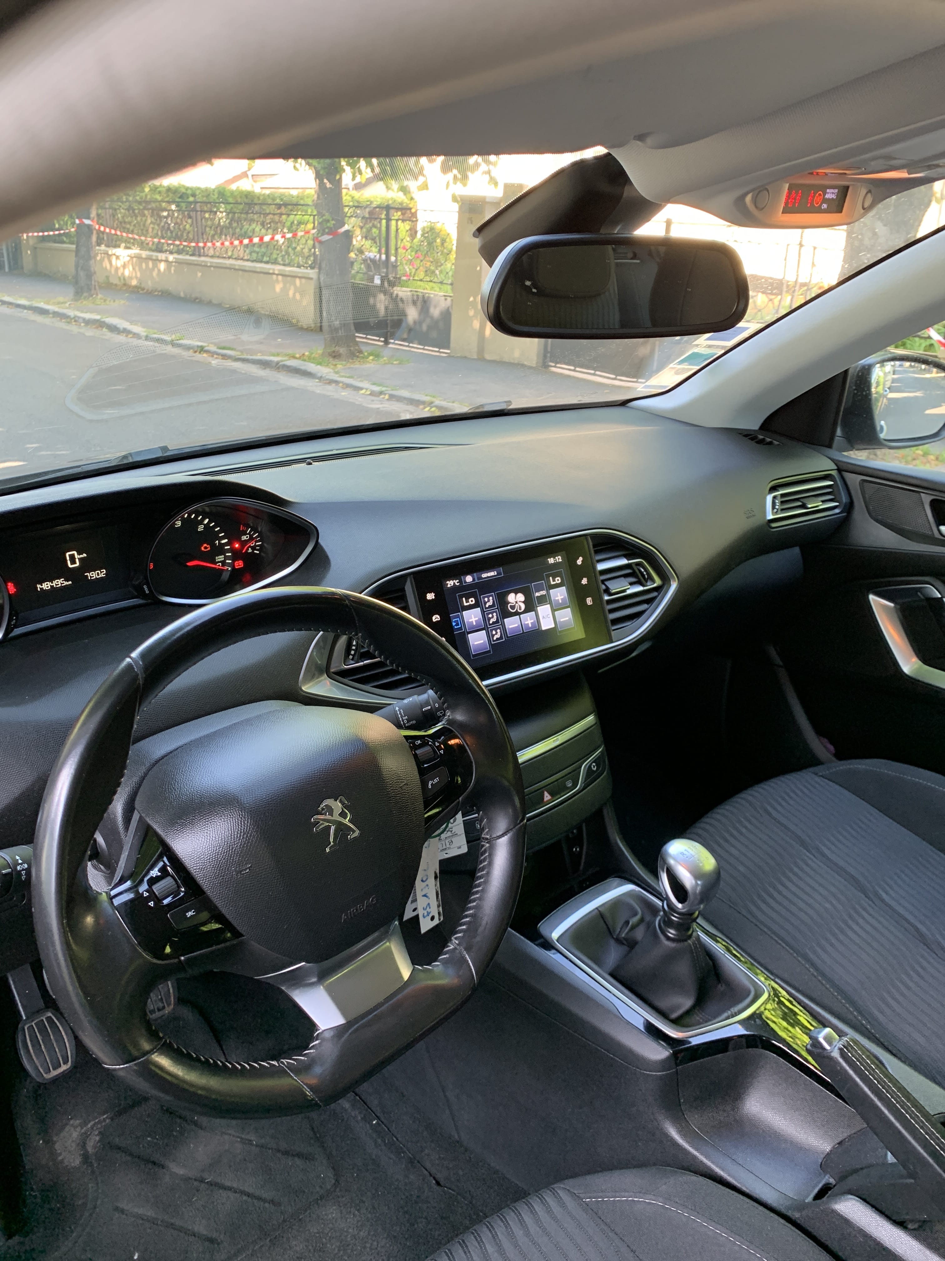 Peugeot 308 avec Climatisation